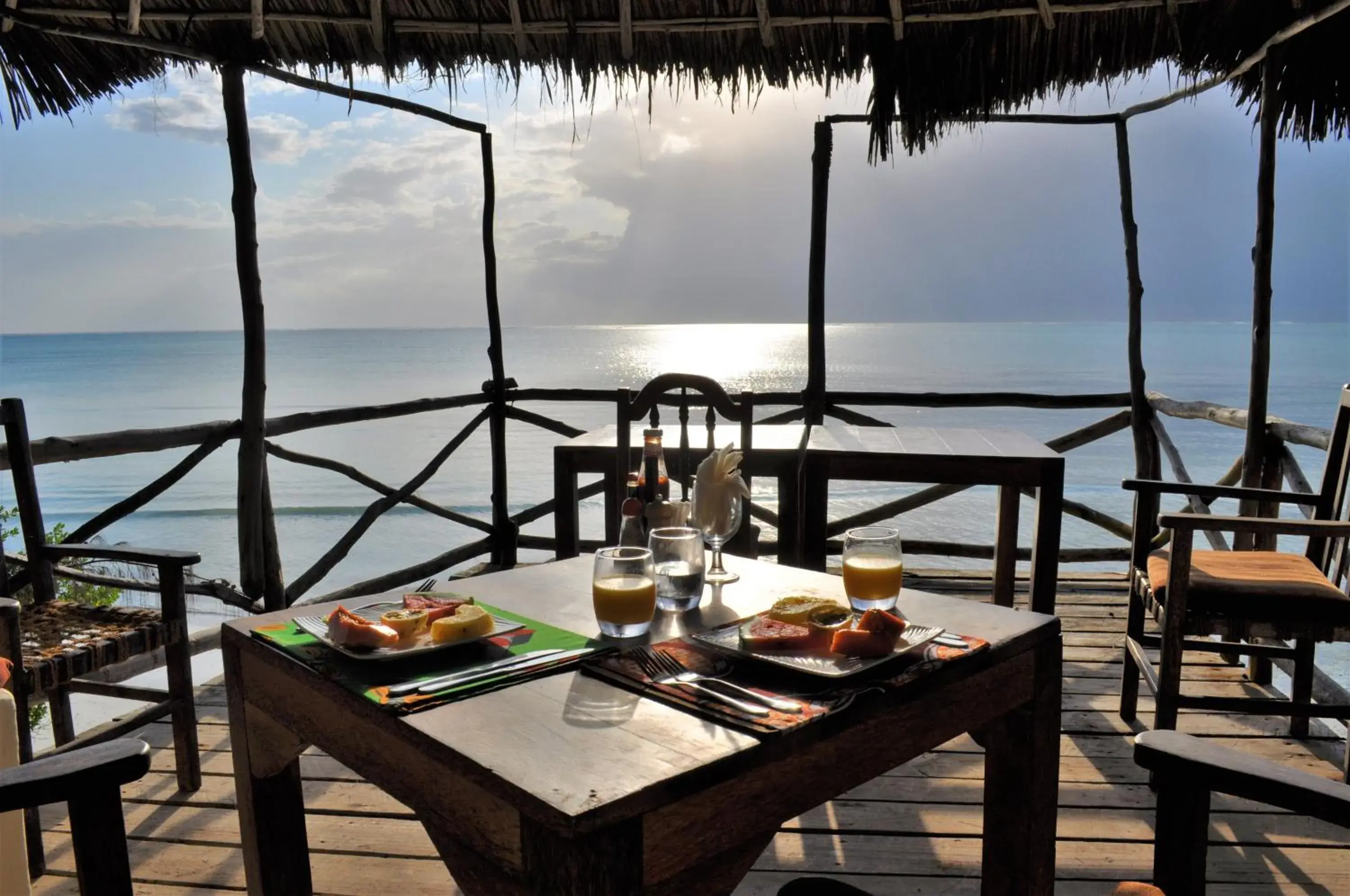 Restaurant/places to eat in Seasons Lodge Zanzibar Restaurant/places to eat in Seasons Lodge Zanzibar