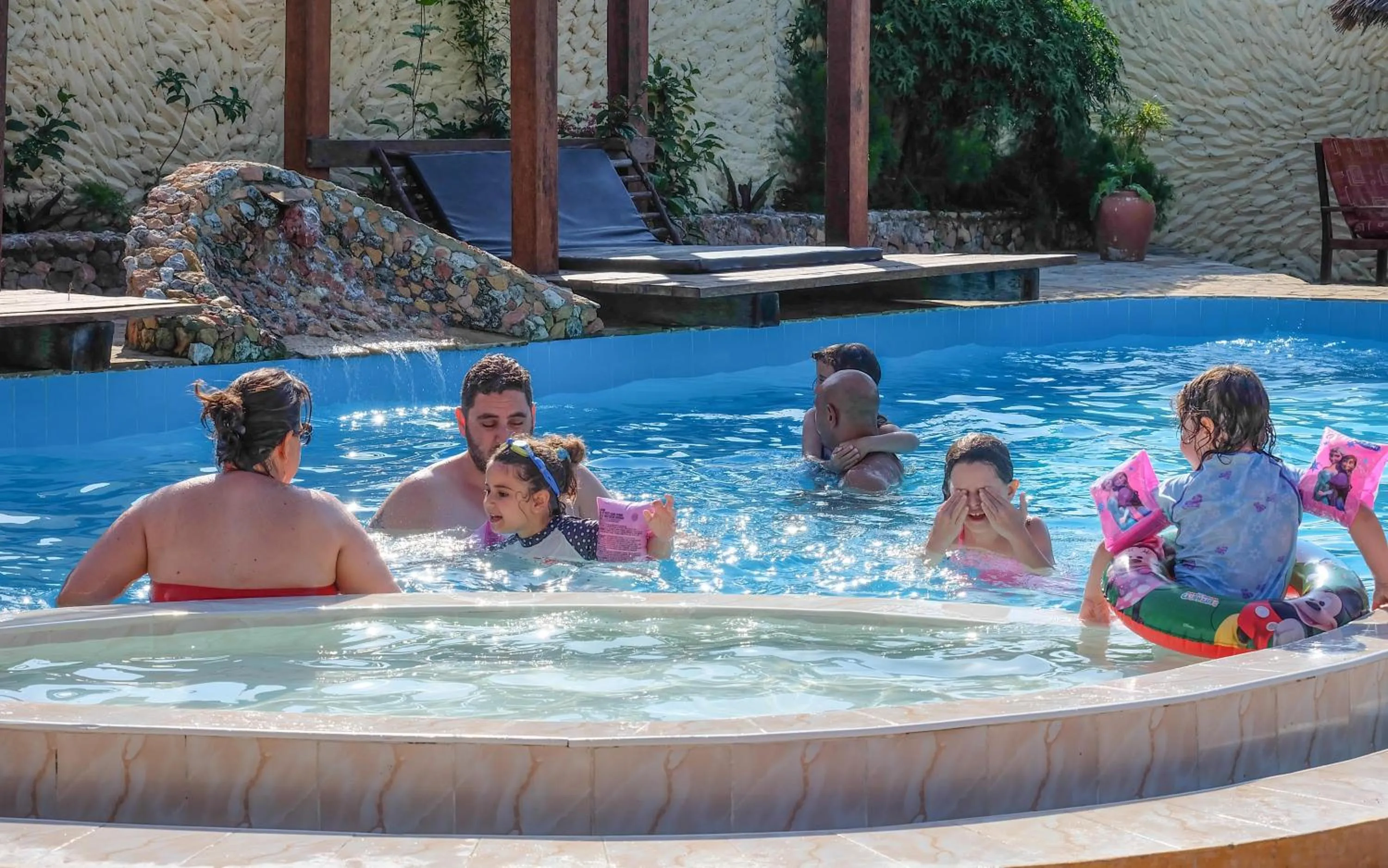 Swimming pool in Seasons Lodge Zanzibar