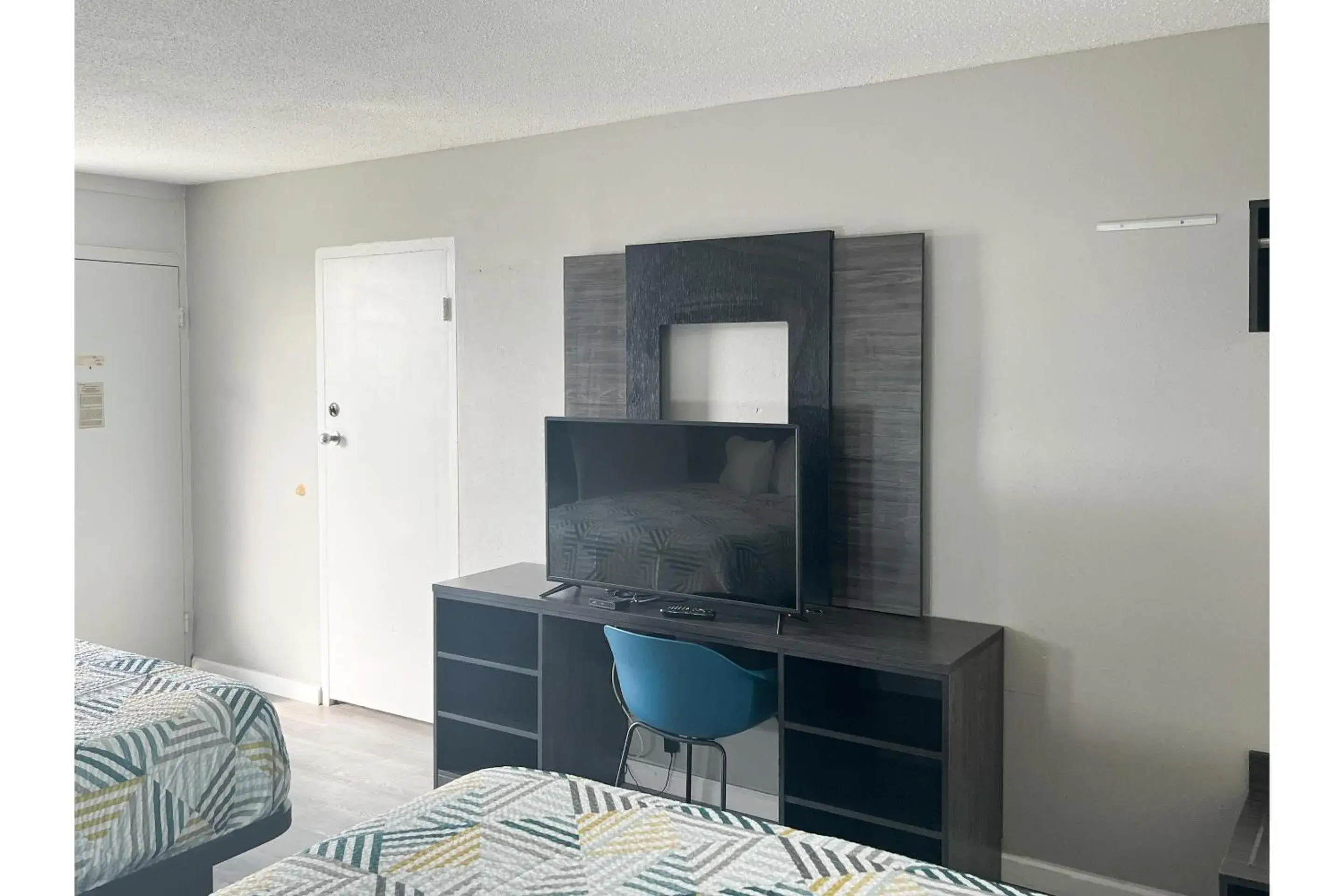 View (from property/room), Bed in Motel 6 Lugoff, SC View (from property/room), Bed in Motel 6 Lugoff, SC