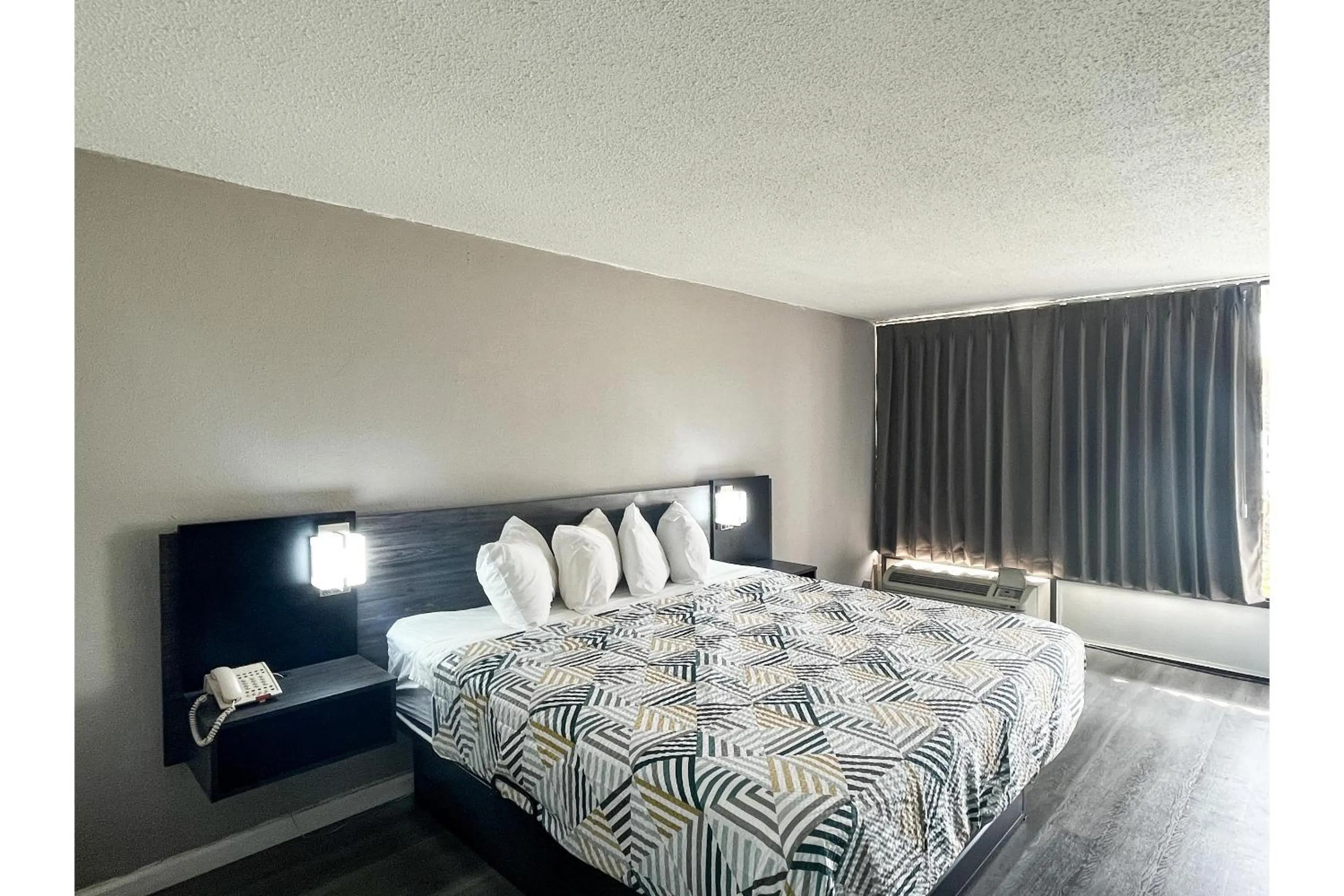 Bedroom, Bed in Motel 6 Lugoff, SC