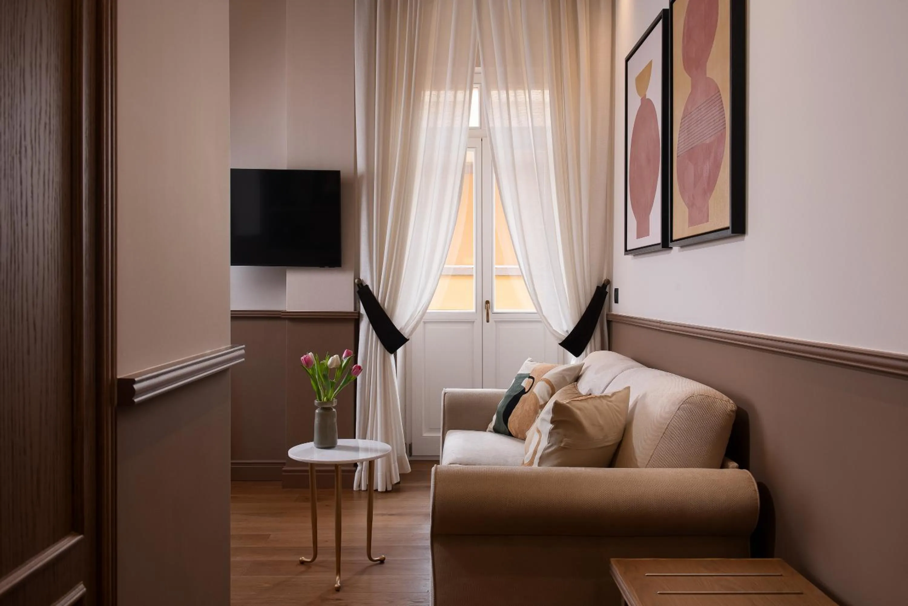 TV and multimedia in The K Nest Hotel Nafplio