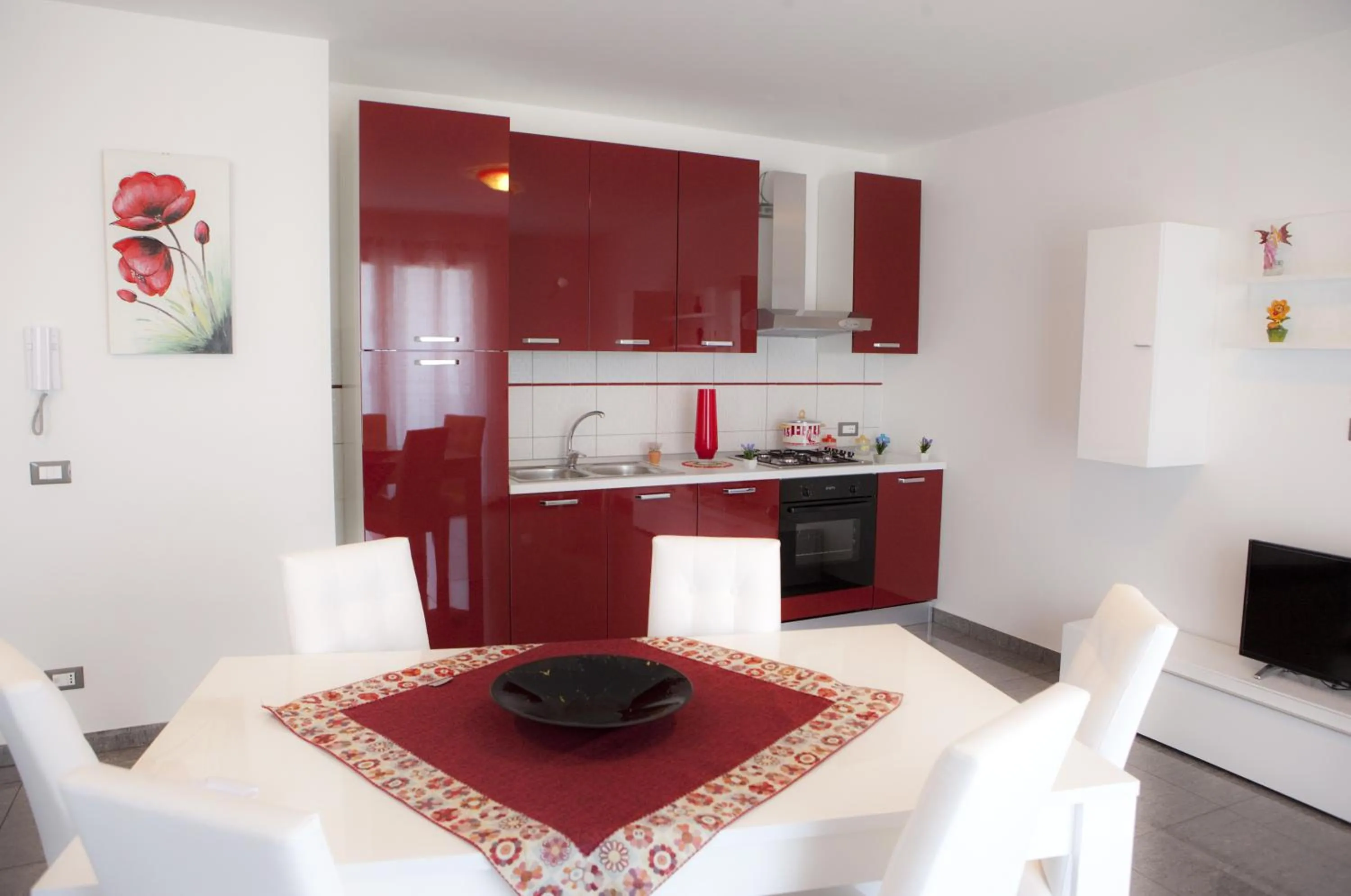 Kitchen or kitchenette in Case Vacanze Adelaide