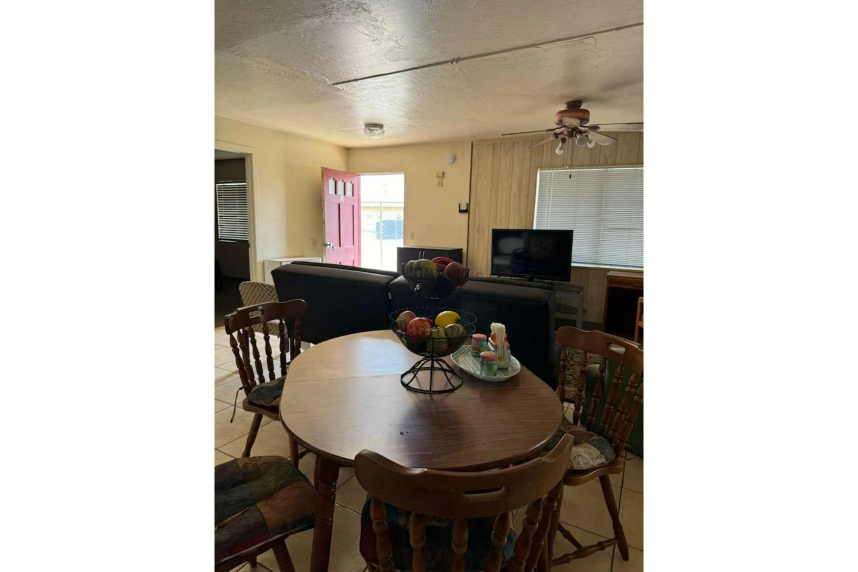Dining area in Del Rio Hotel O near Mesa Downtown