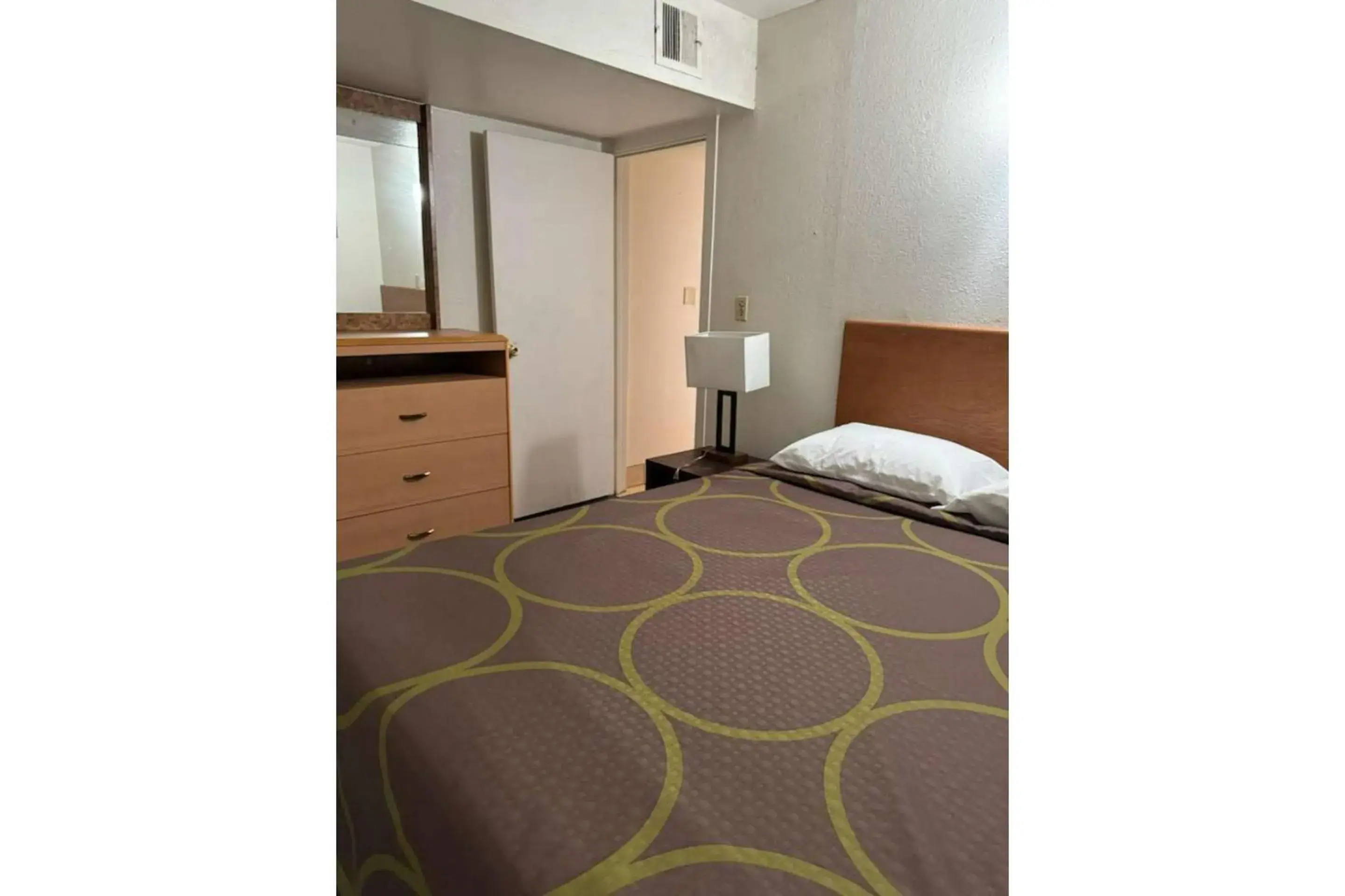 2 Queen Beds Apartment Non-Smoking in Del Rio Hotel O near Mesa Downtown 2 Queen Beds Apartment Non-Smoking in Del Rio Hotel O near Mesa Downtown