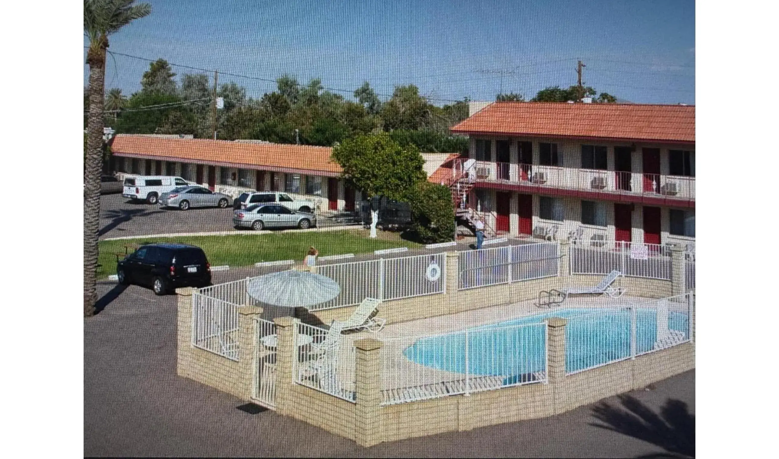 Swimming pool in Del Rio Hotel O near Mesa Downtown Swimming pool in Del Rio Hotel O near Mesa Downtown