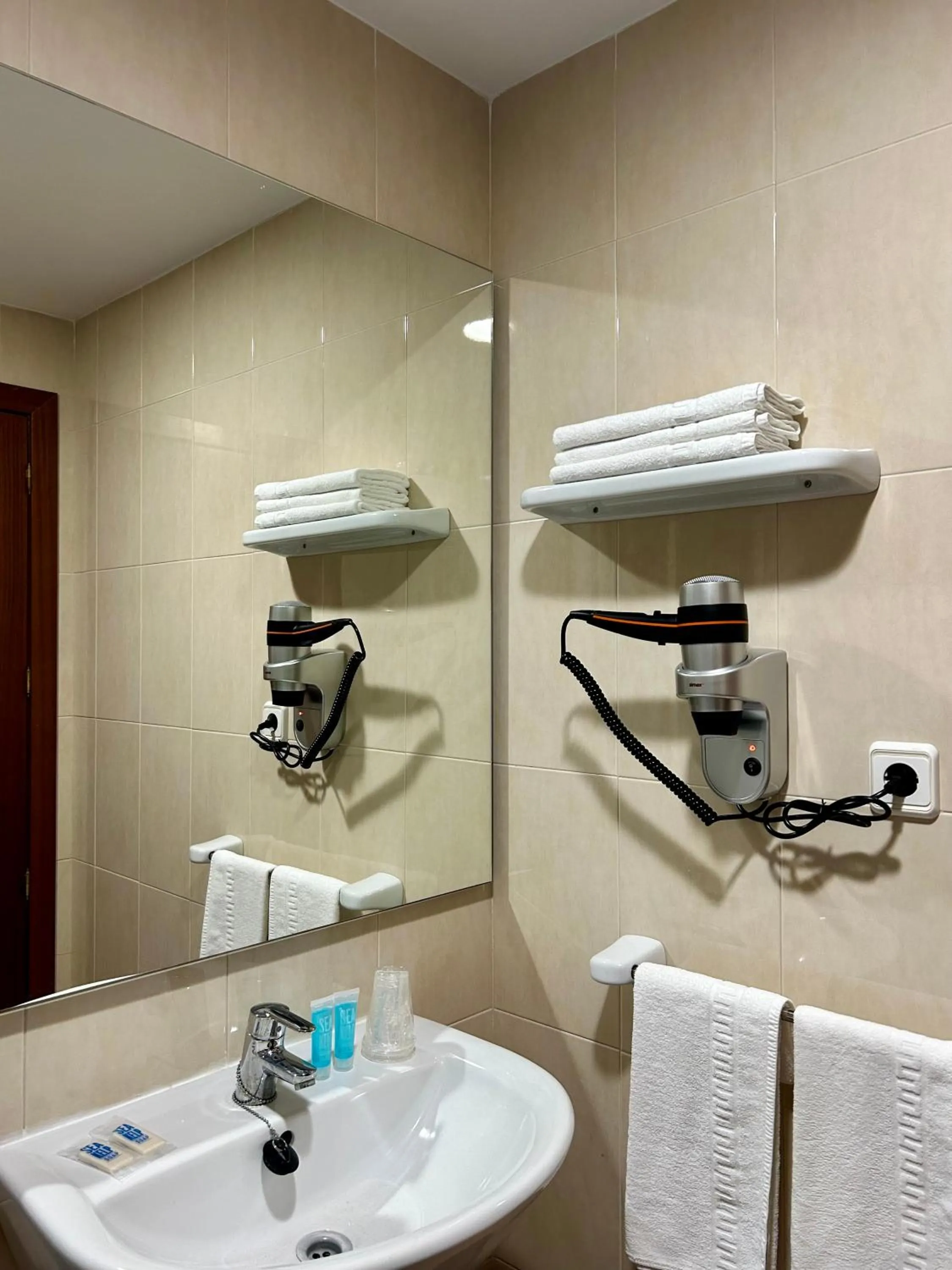 Toilet in Pensión La Orozca Benidorm