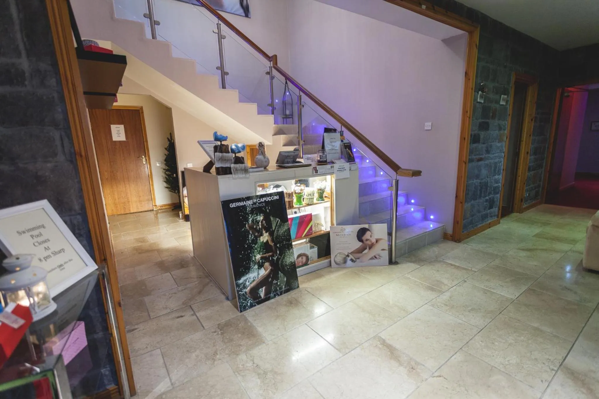 Spa and wellness centre/facilities, Lobby/Reception in Airport View Hotel and Secret Spa