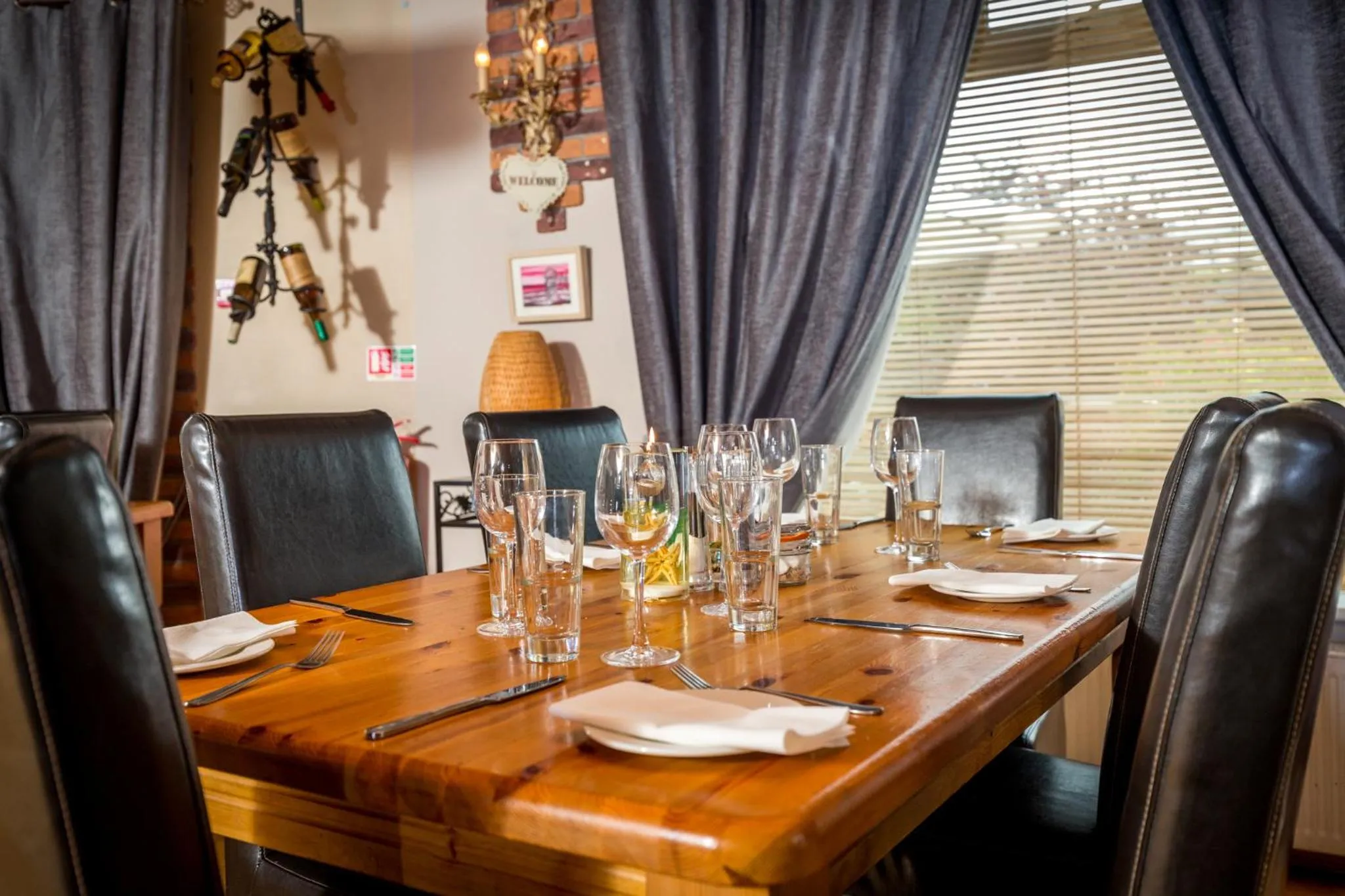 Restaurant/Places to Eat in Airport View Hotel and Secret Spa