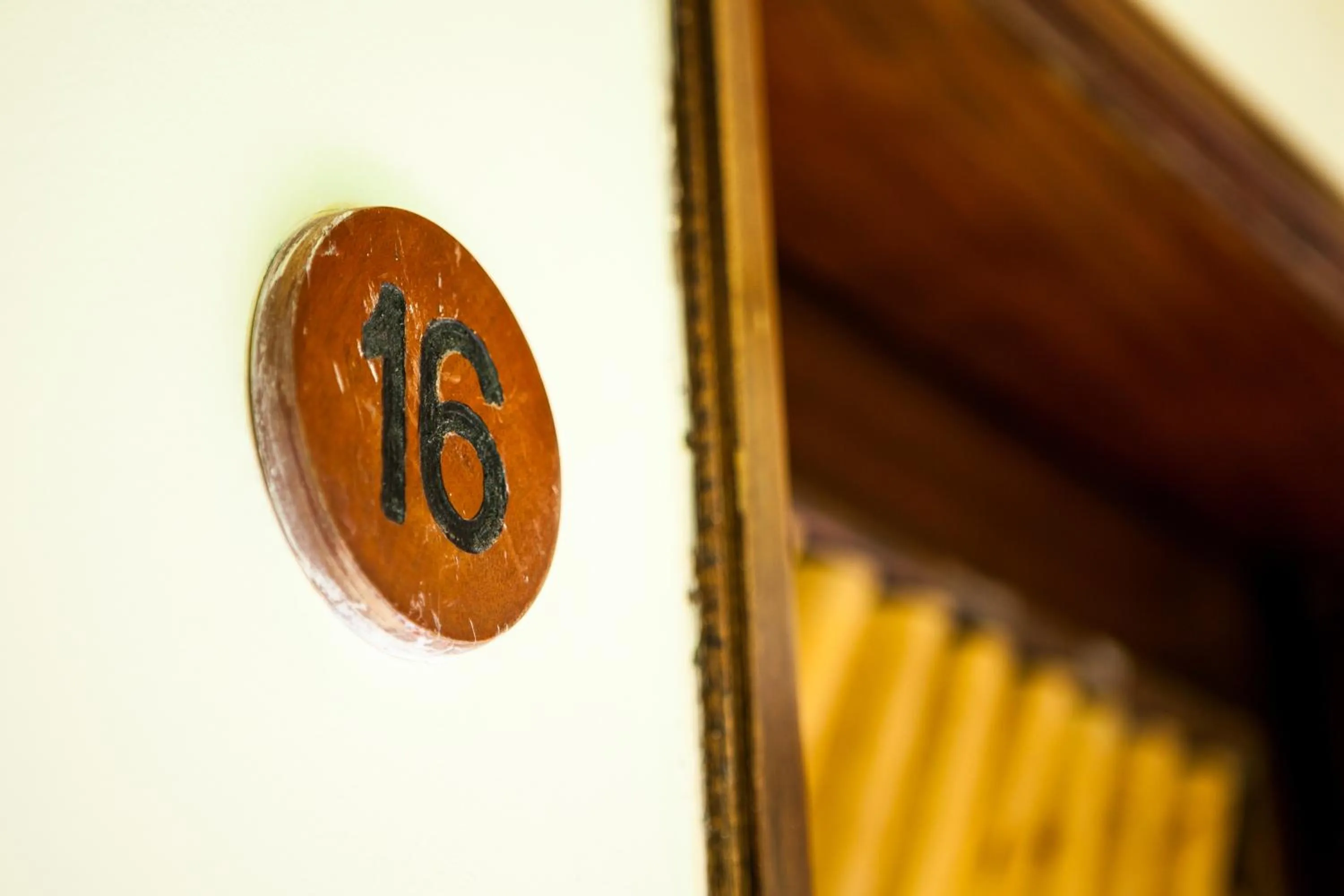 Logo/Certificate/Sign in Cassia Lodge