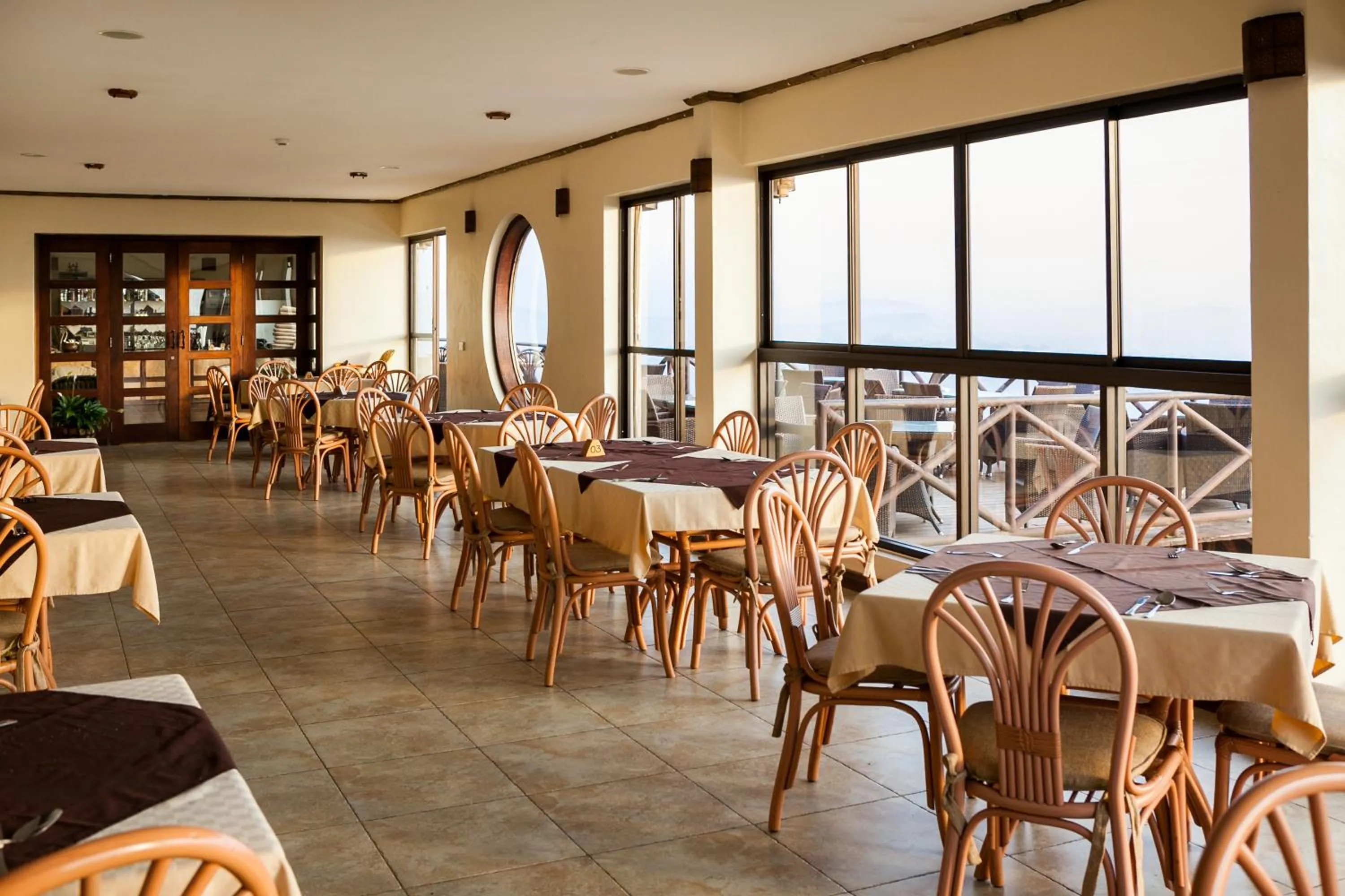 Restaurant/places to eat in Cassia Lodge