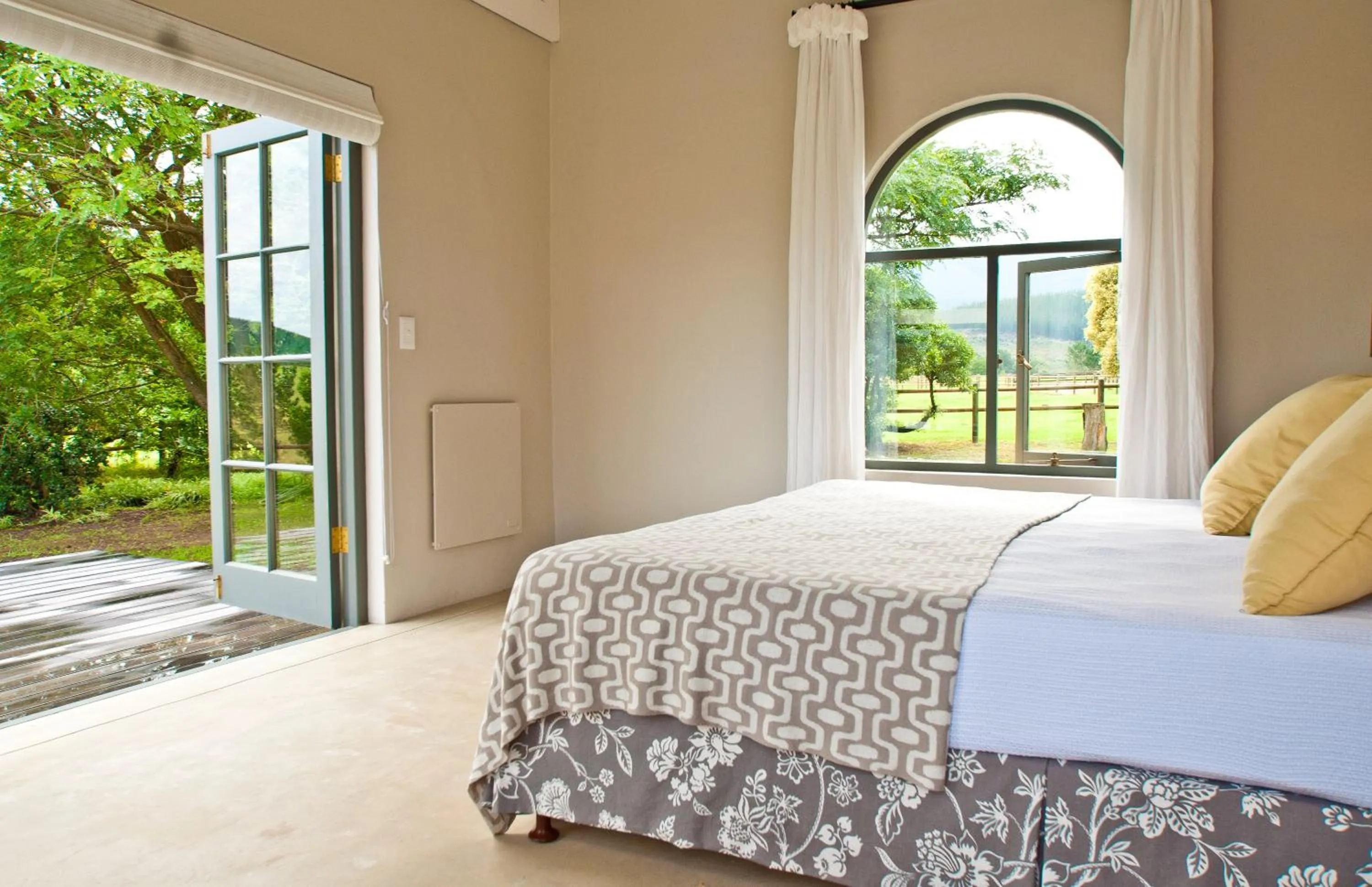 Bed in Kay and Monty Vineyard View