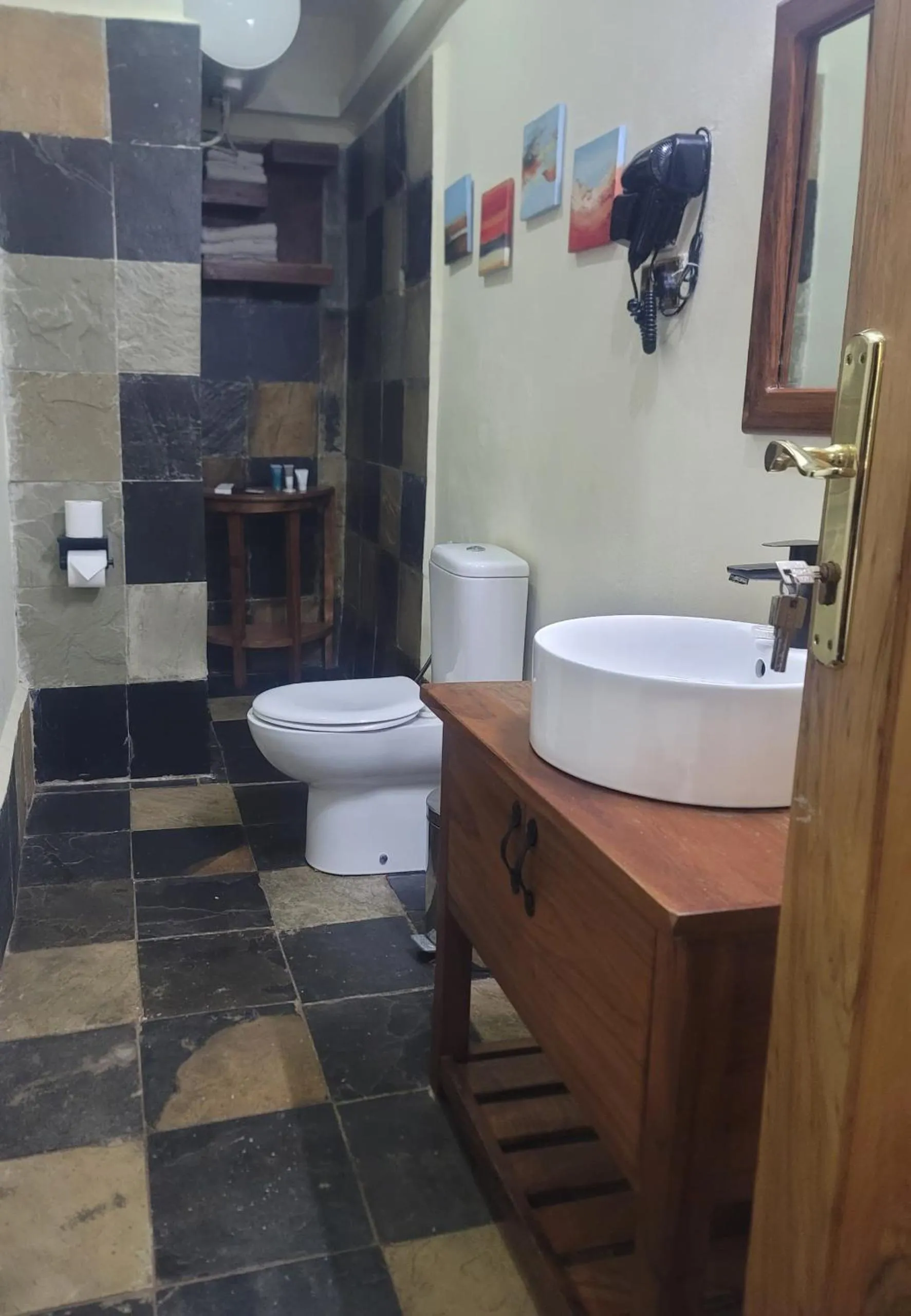 Toilet in The Emin Pasha Hotel & Spa Kampala