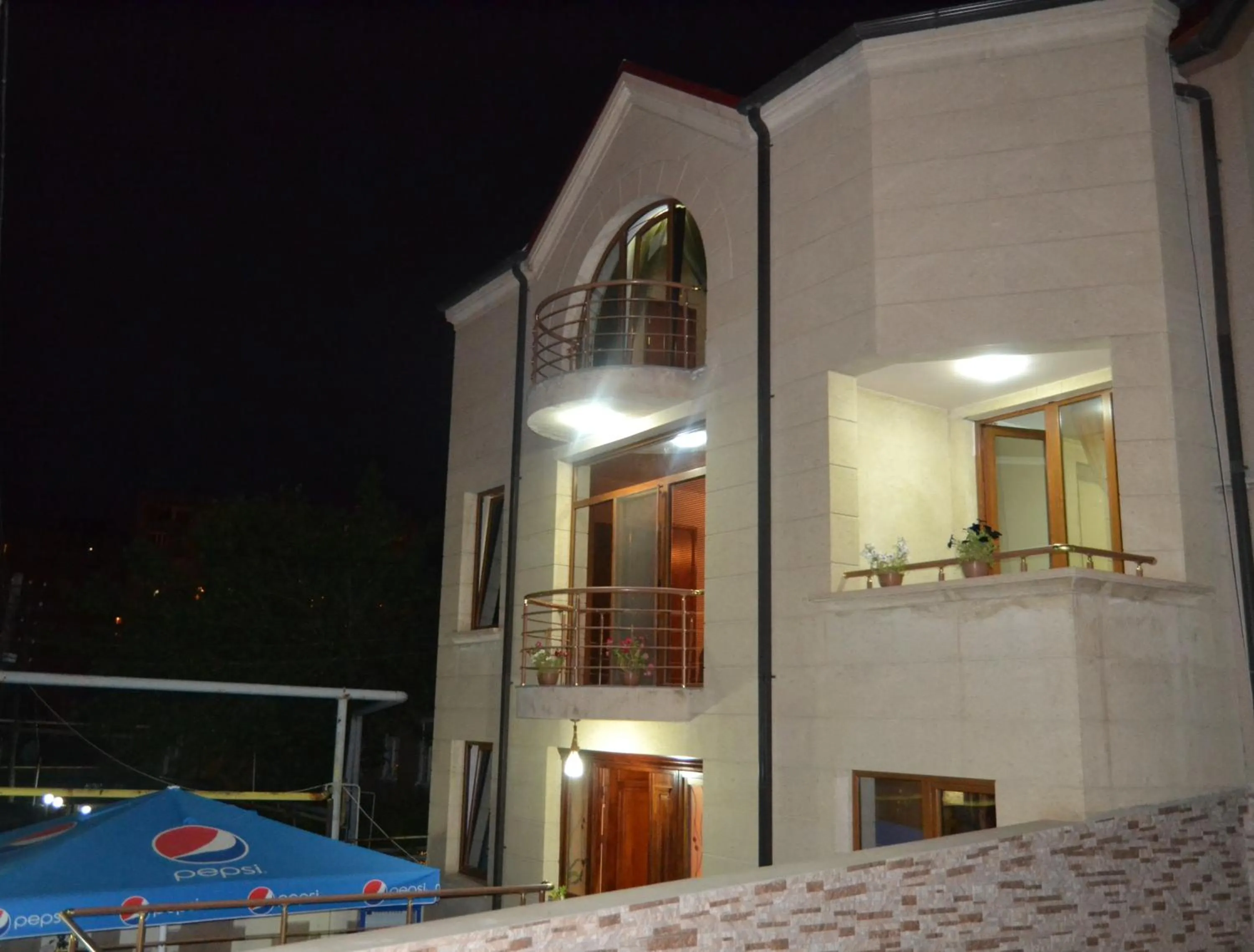 Facade/entrance in Art Hotel Yerevan