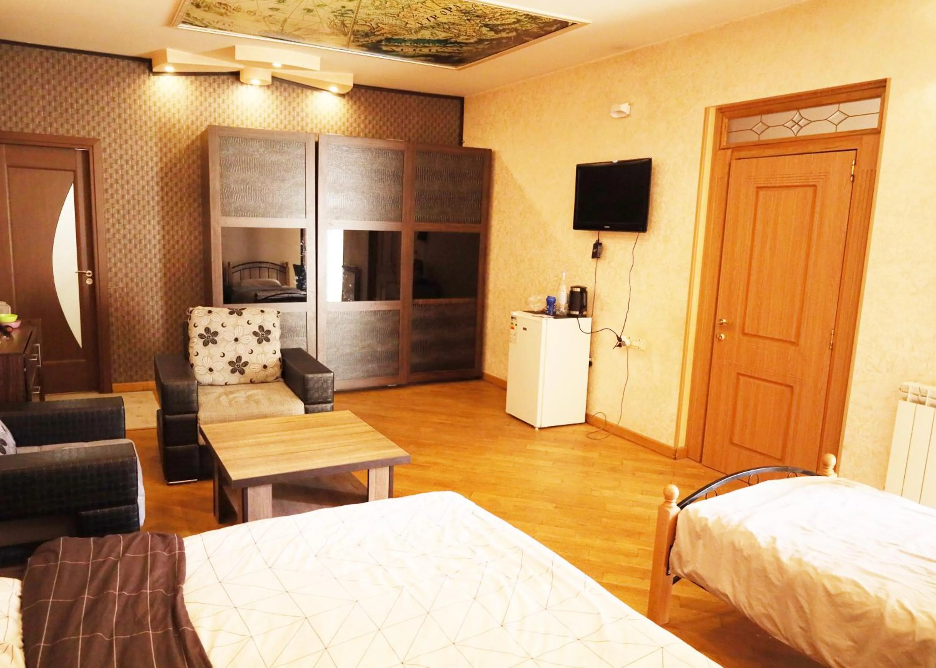 TV and multimedia in Art Hotel Yerevan