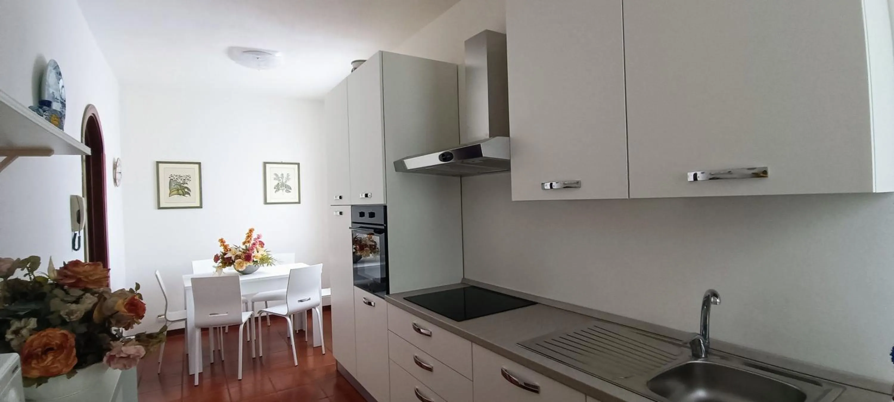 Kitchen or kitchenette in La Casa di Gigliola