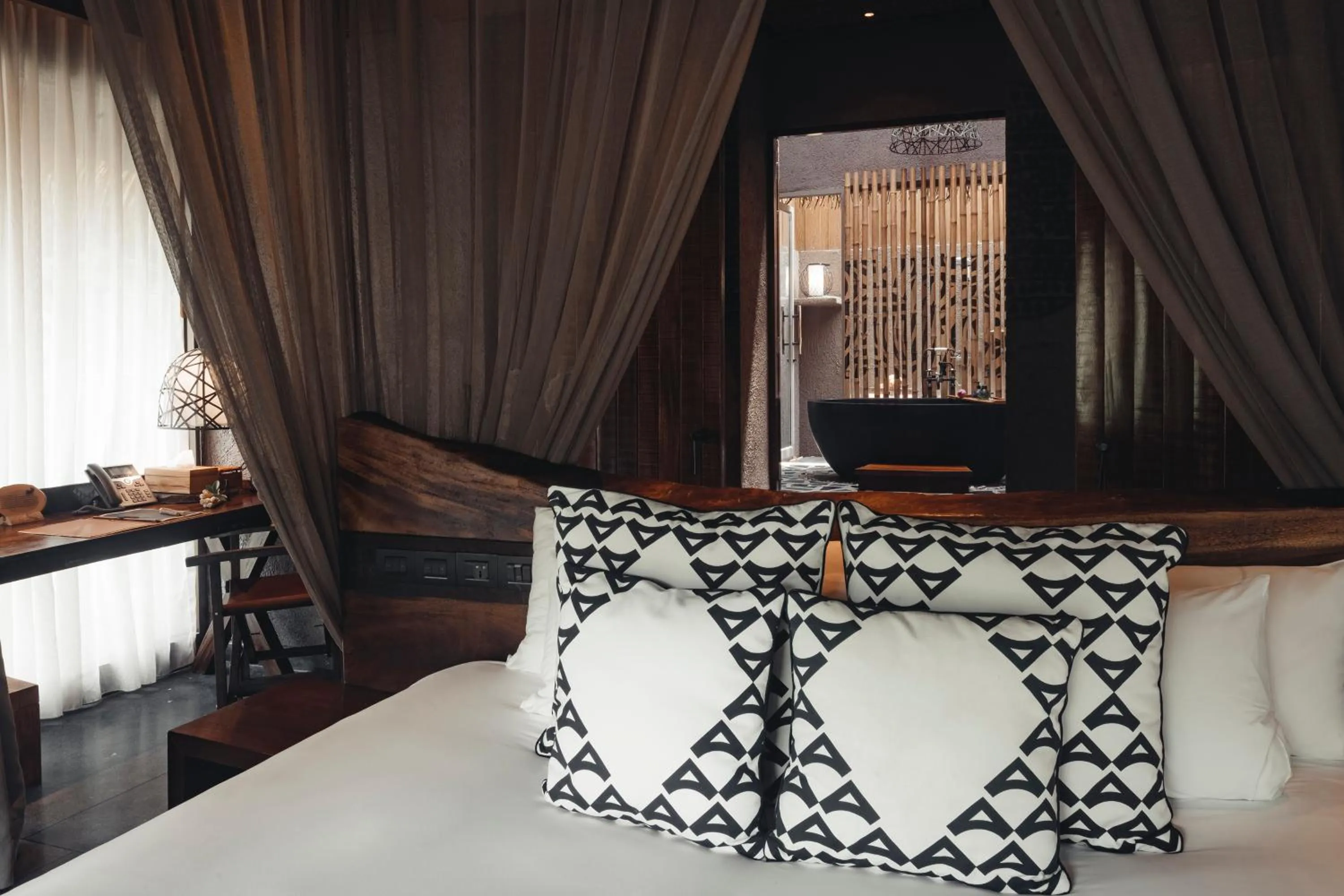 Bedroom, Bed in Keemala