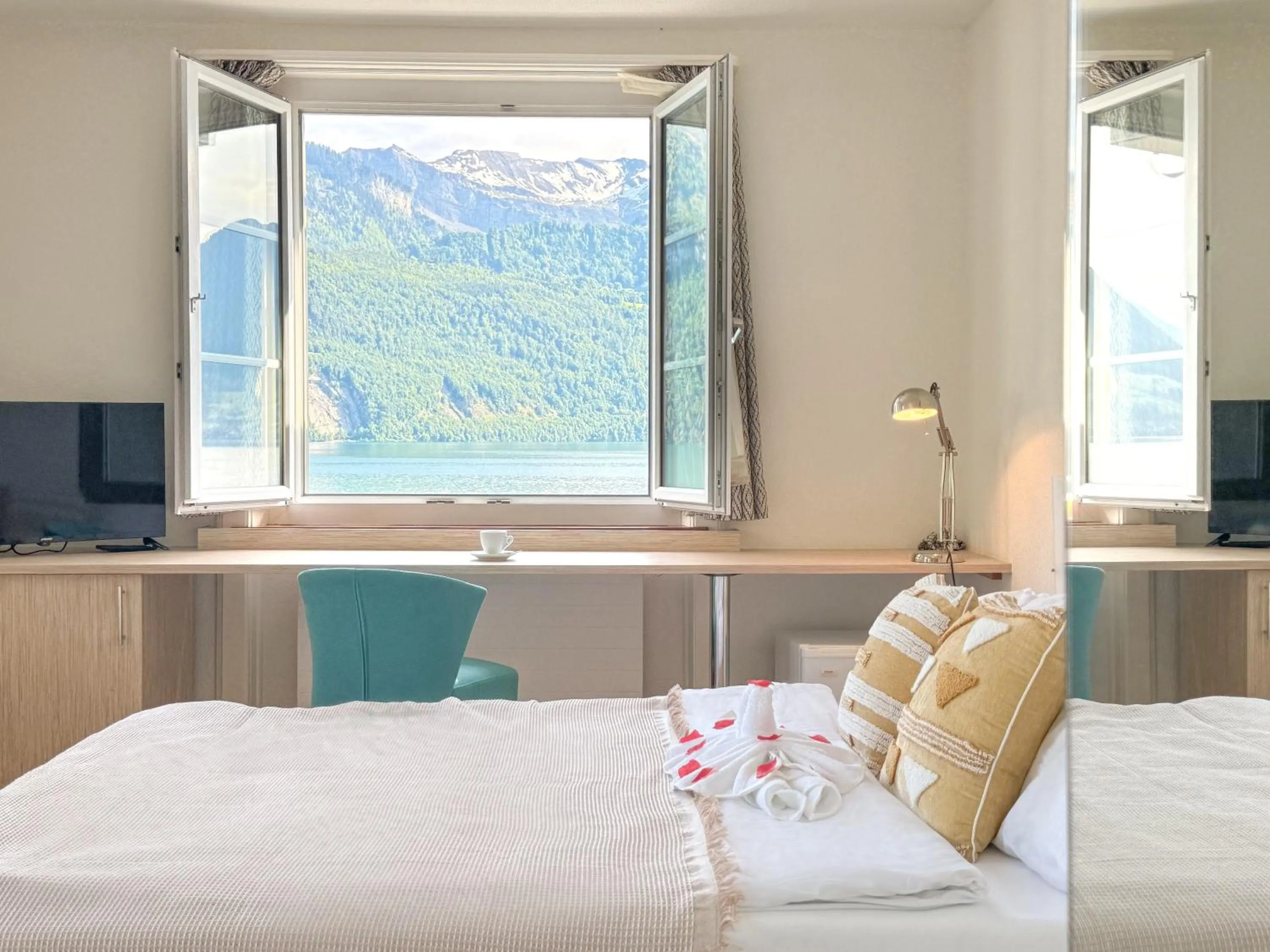 Natural landscape, Bed in Seehotel Schwert