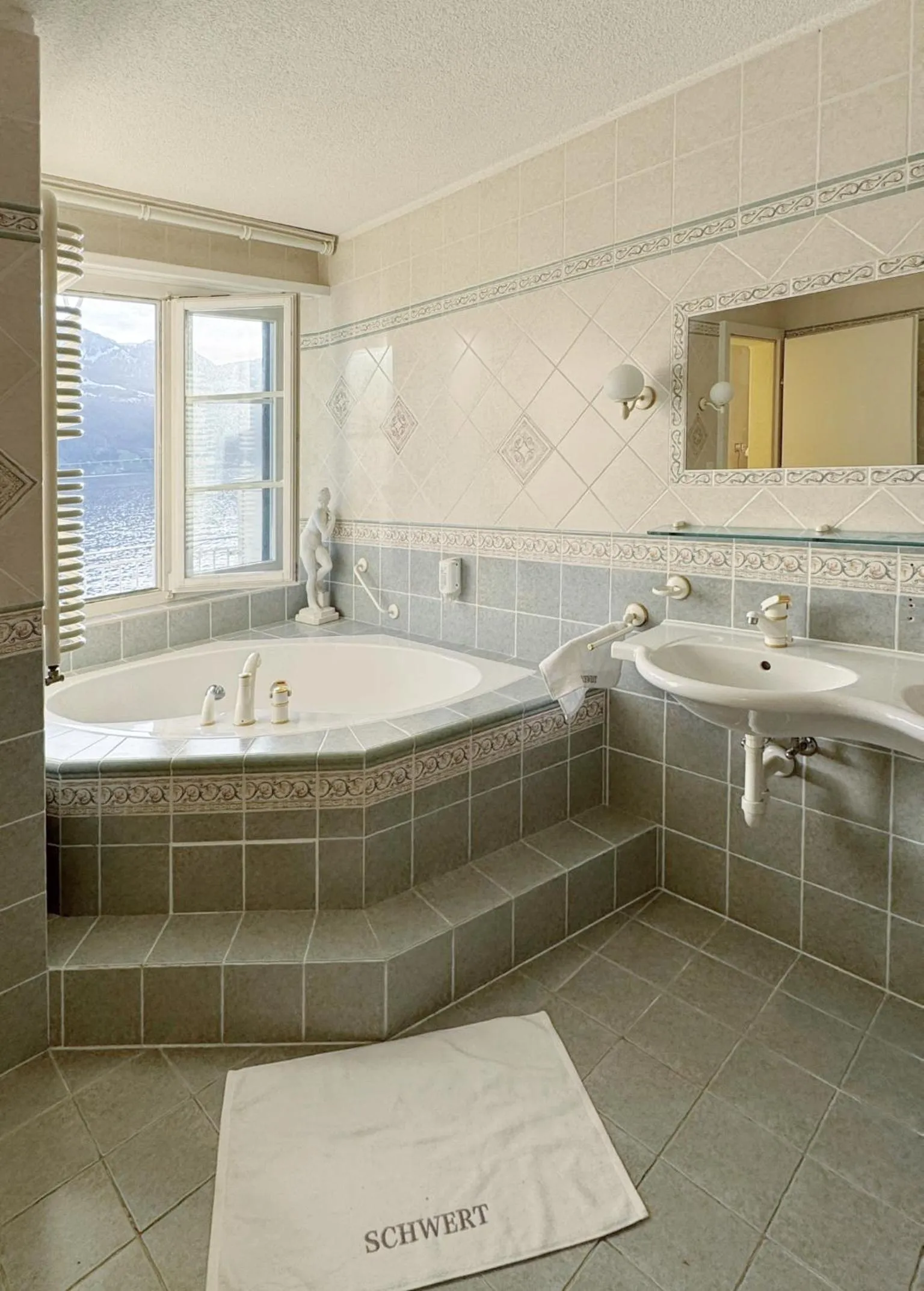 Hot Tub in Seehotel Schwert