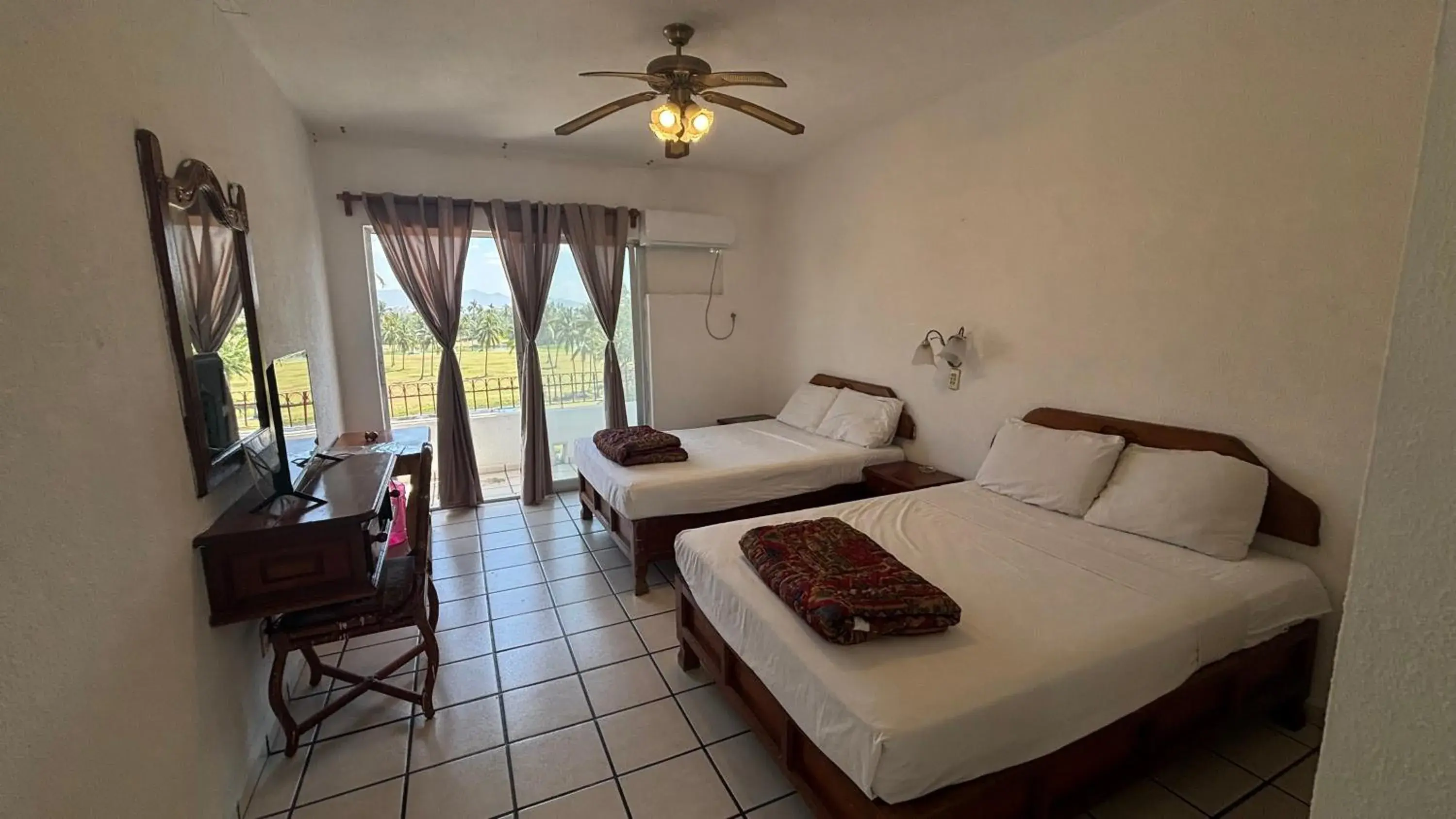 Double or Twin Room - single occupancy in Hotel Costa Bugambilias Double or Twin Room - single occupancy in Hotel Costa Bugambilias