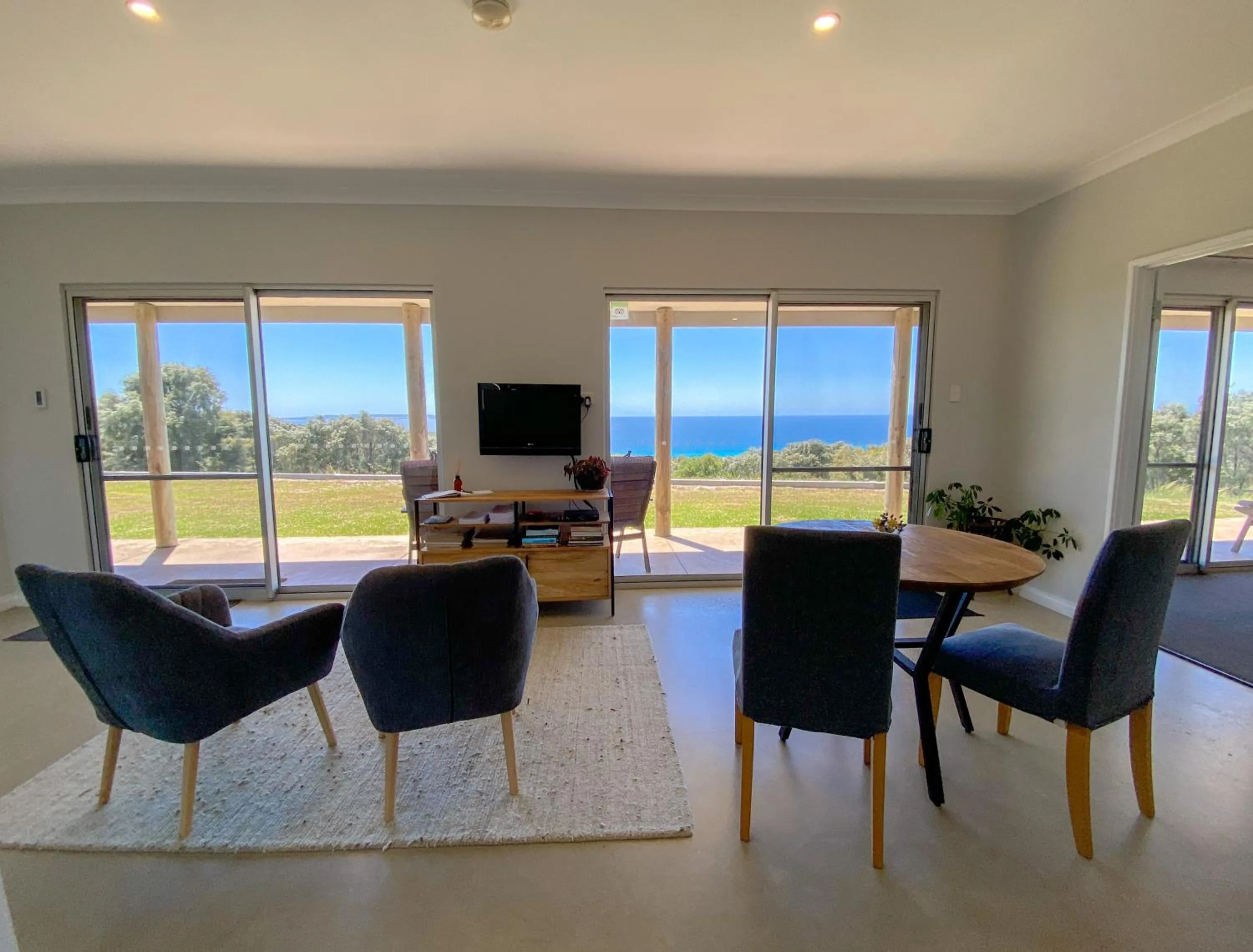 Property building in Bremer Bay B&B