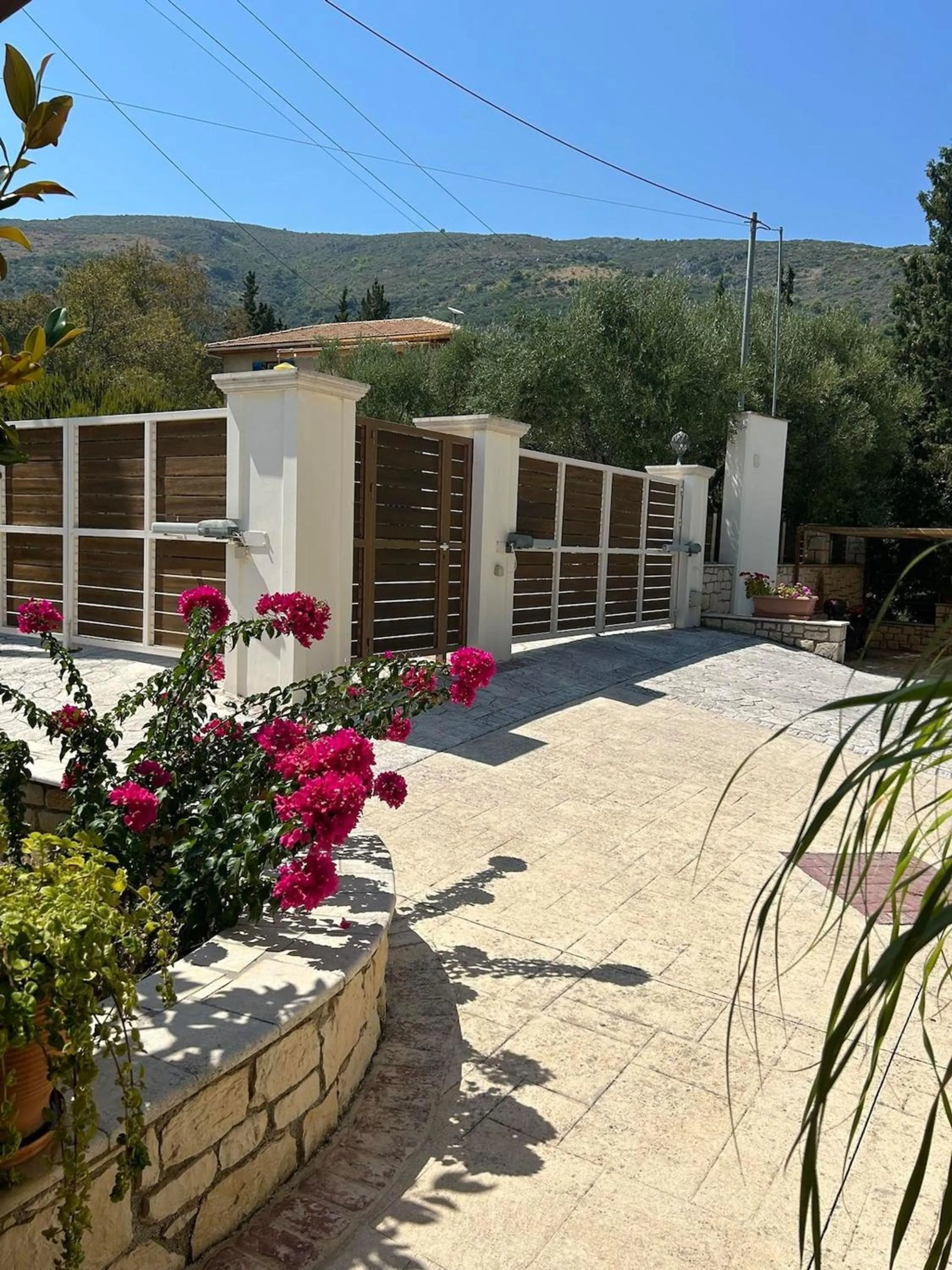 Villa Clairy 3-Bedroom Villa with Private Pool