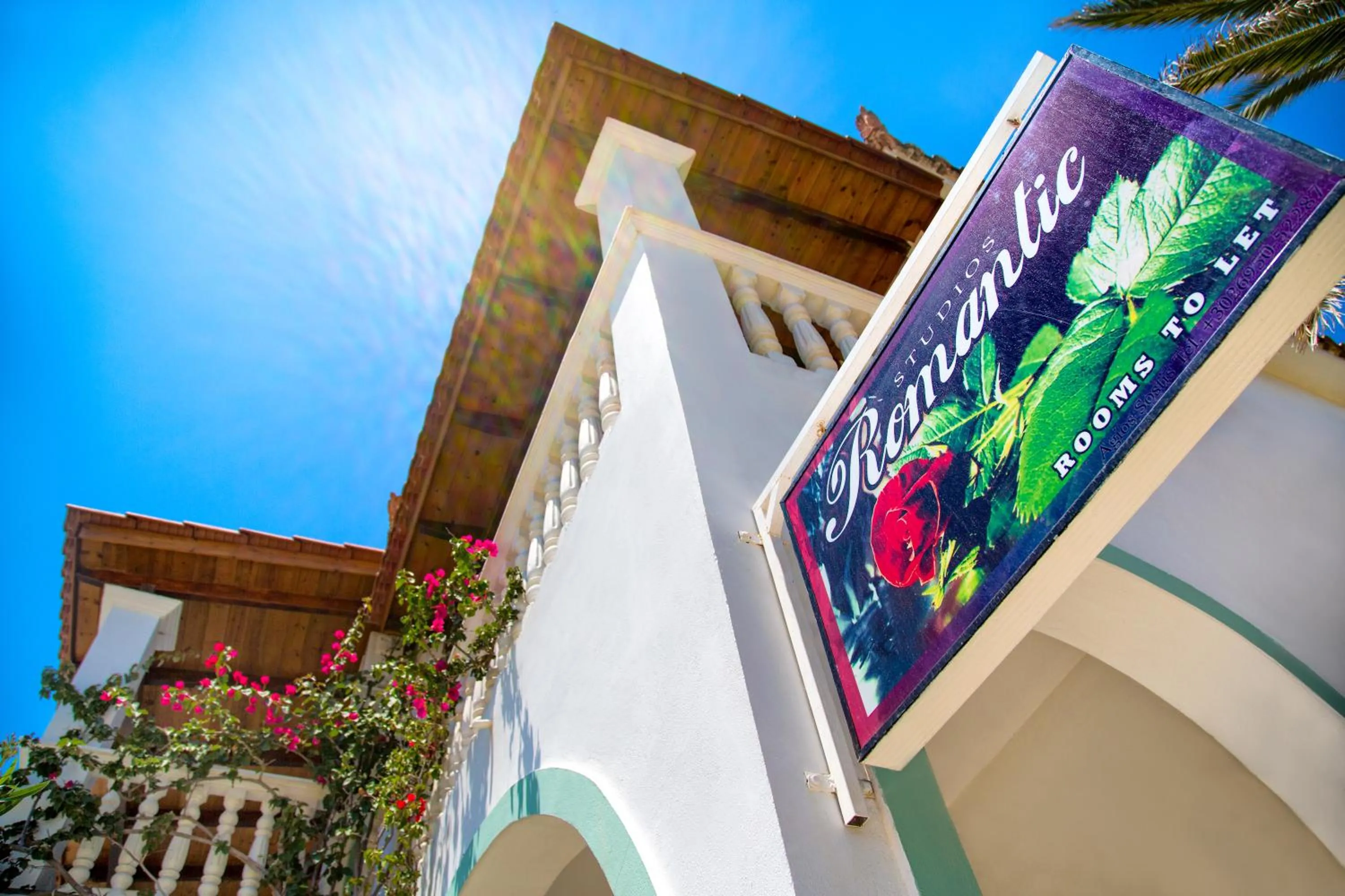 Facade/entrance in Romantic Studios