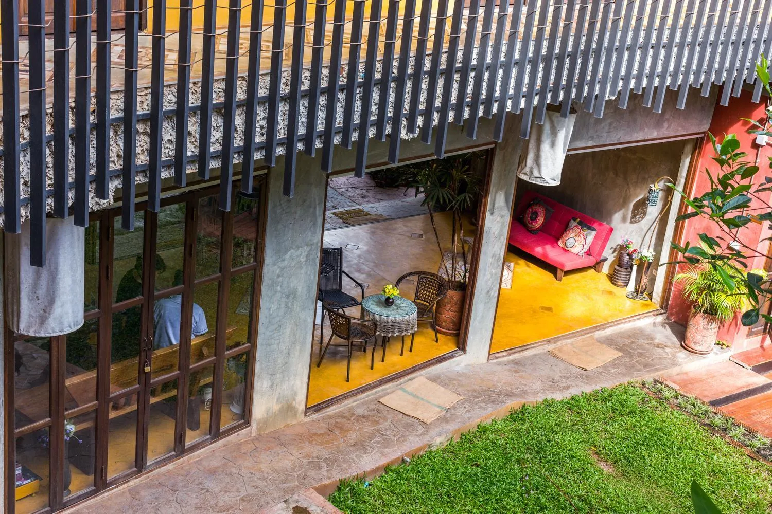 Communal lounge/ TV room in Hern Lhin Natural Resort