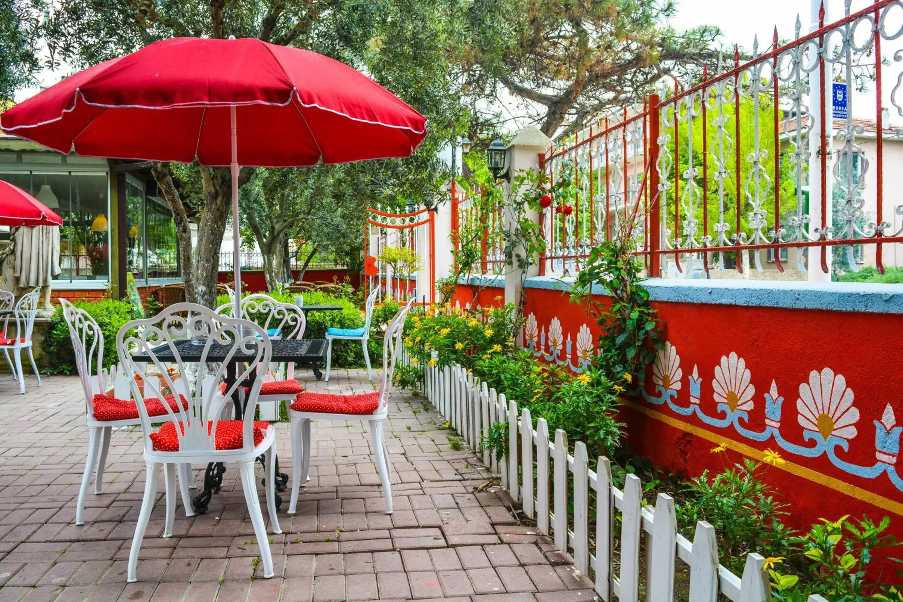 Restaurant/places to eat in İznik Seyir Otel Restaurant/places to eat in İznik Seyir Otel