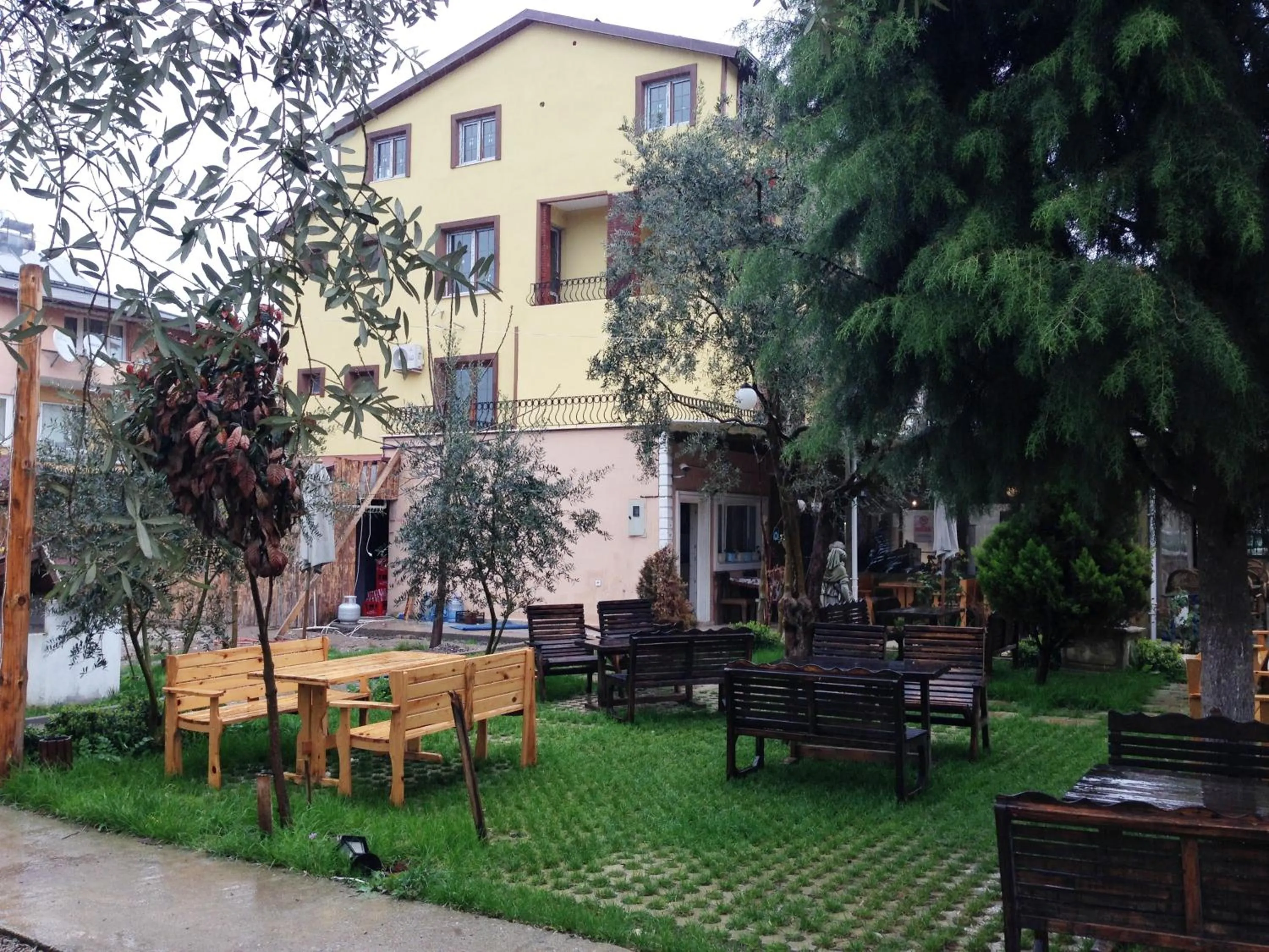Garden in İznik Seyir Otel