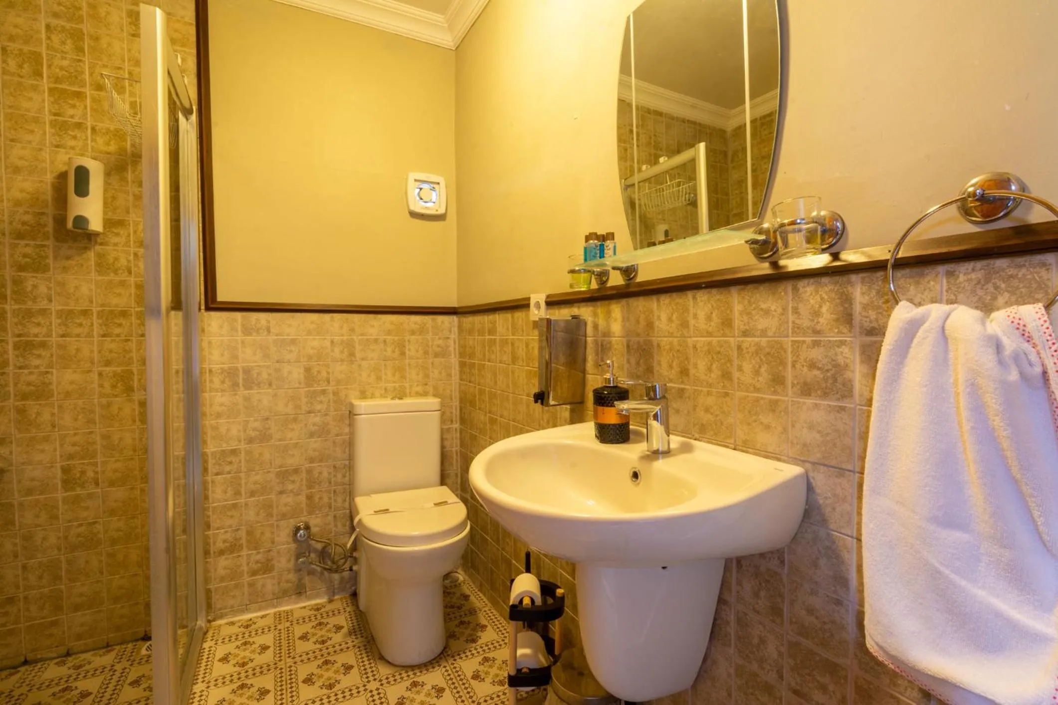 Bathroom in İznik Seyir Otel