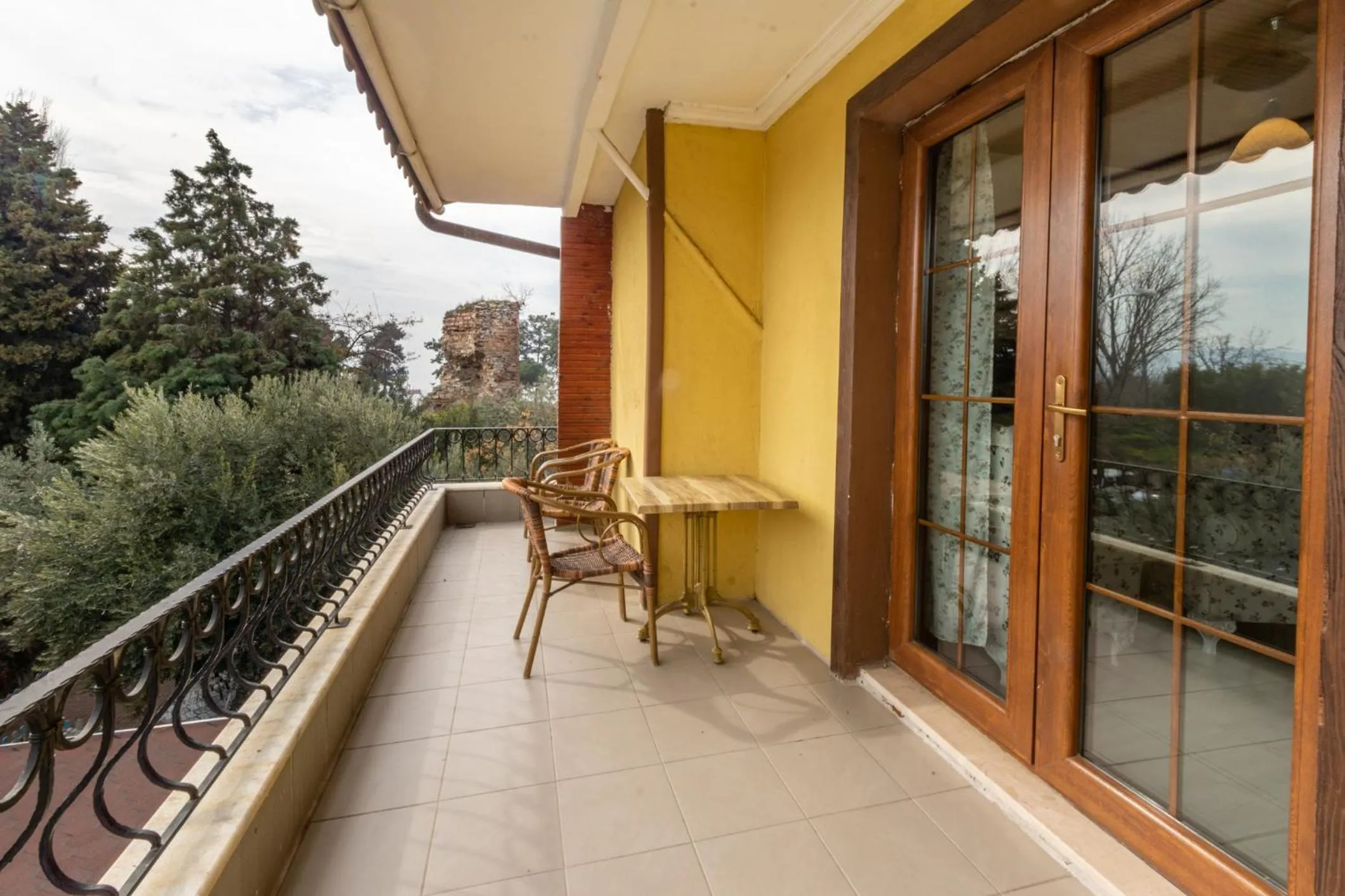 Balcony/Terrace in İznik Seyir Otel