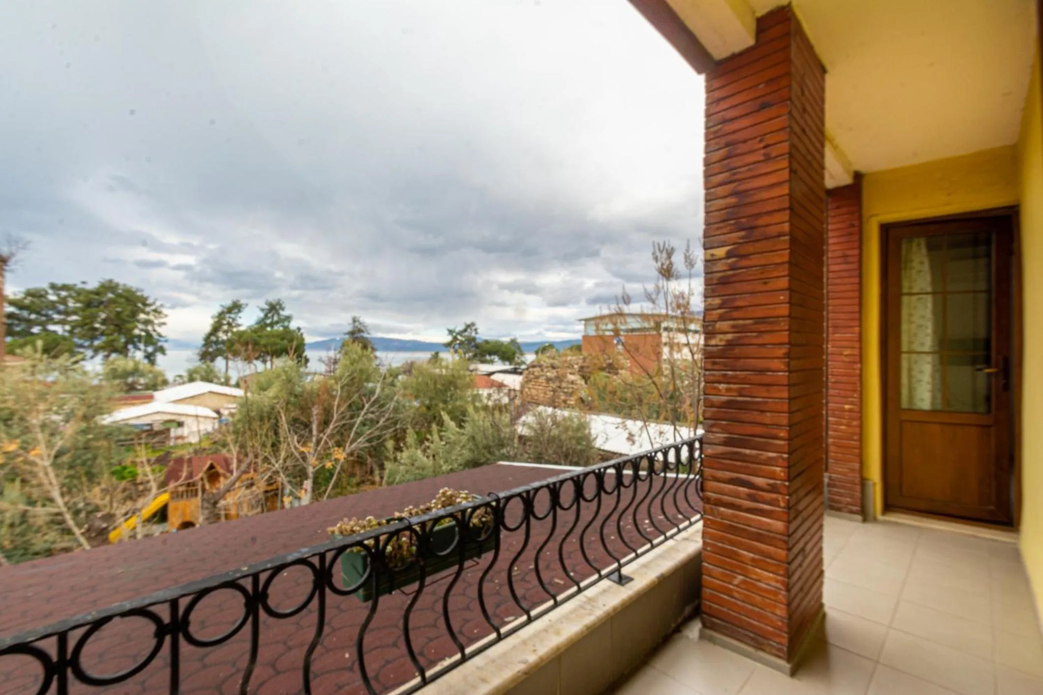 Balcony/Terrace in İznik Seyir Otel
