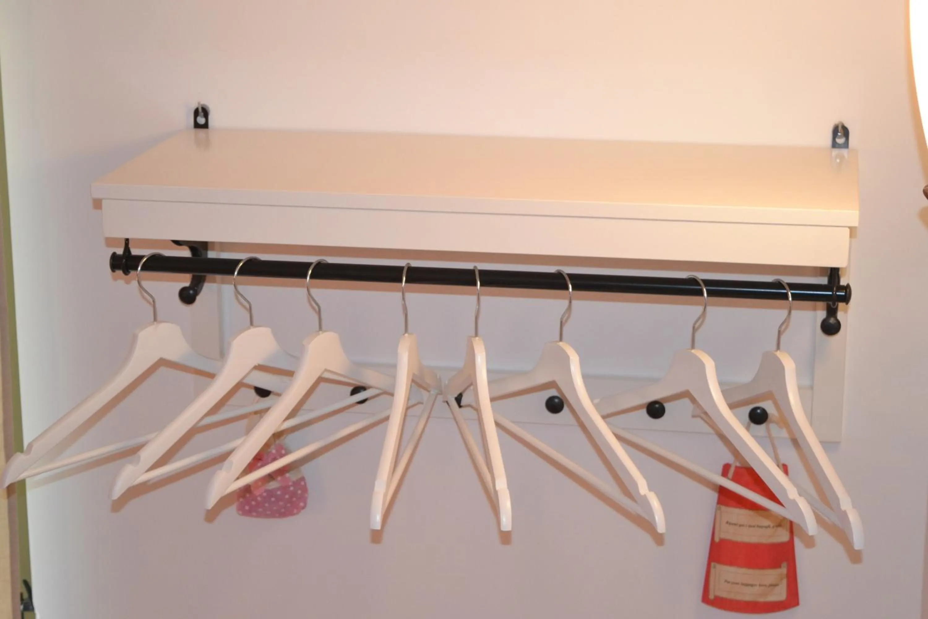 Photo of the whole room in Anna's Family