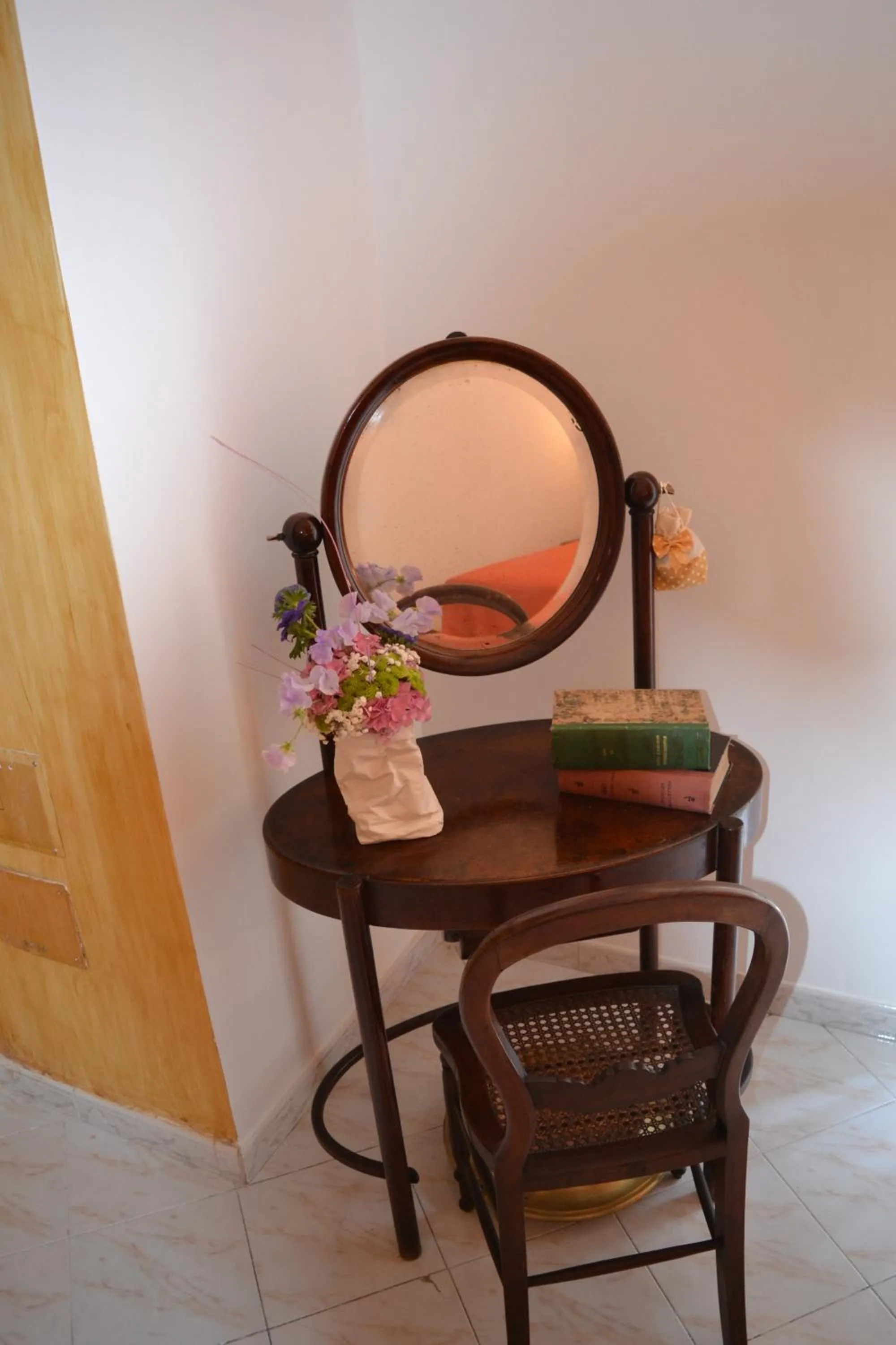 Decorative detail in Anna's Family