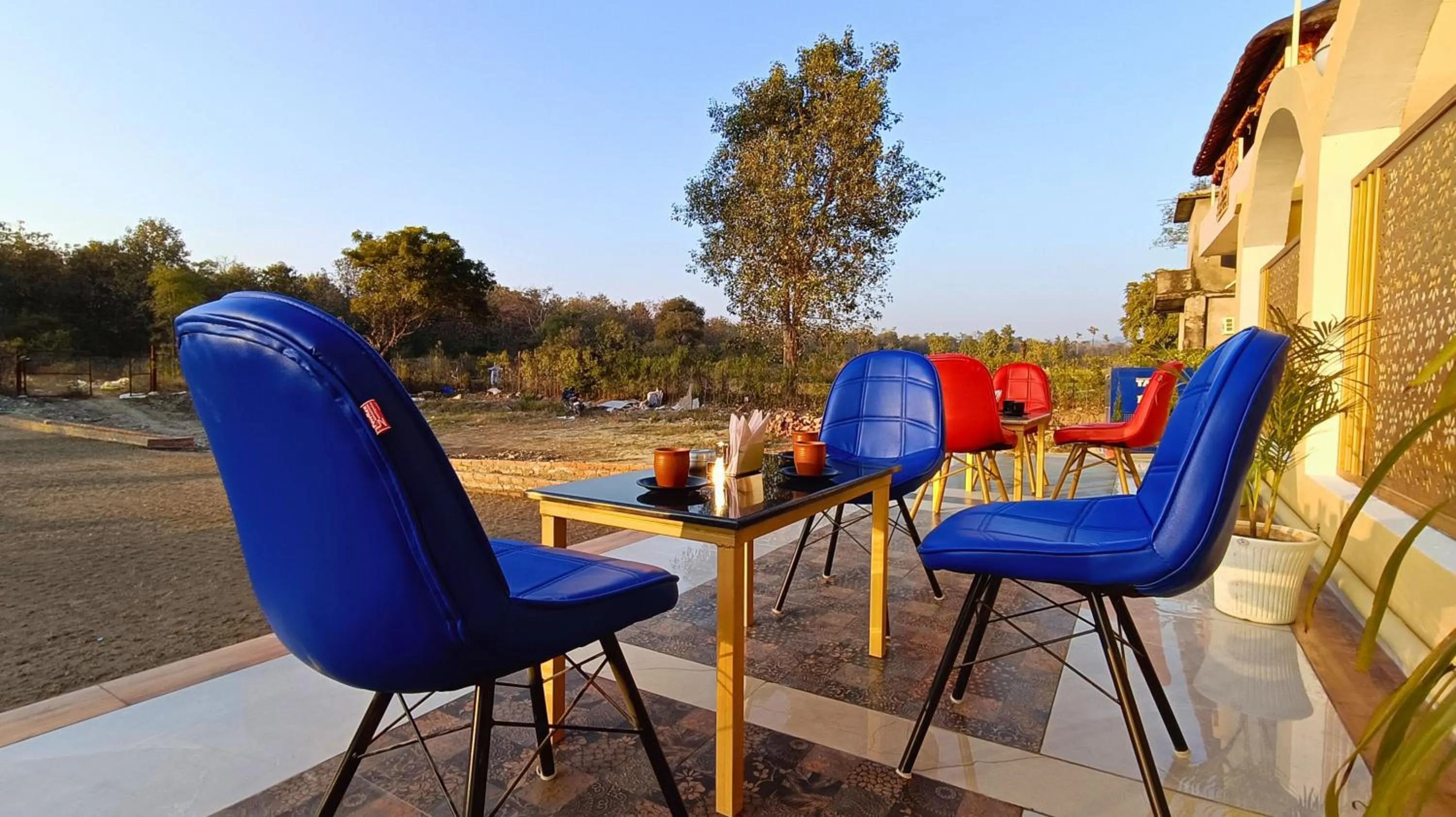 Restaurant/places to eat in Asapin Vanymahal