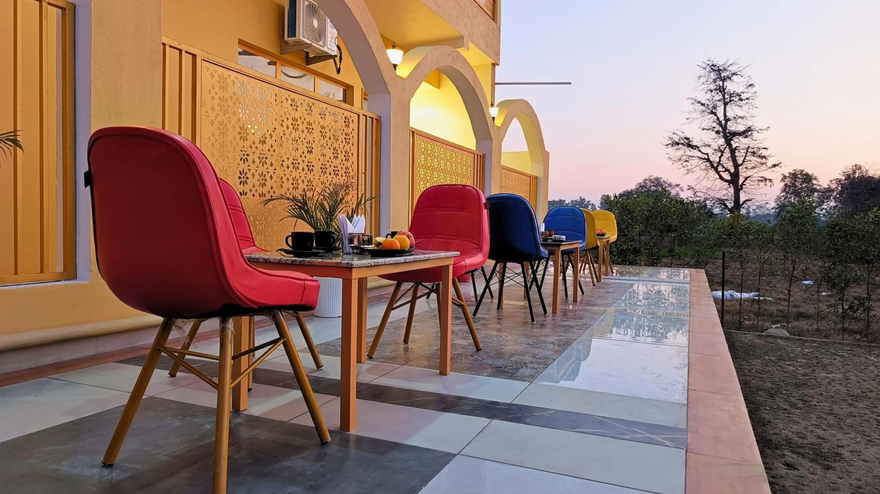 Restaurant/places to eat in Asapin Vanymahal
