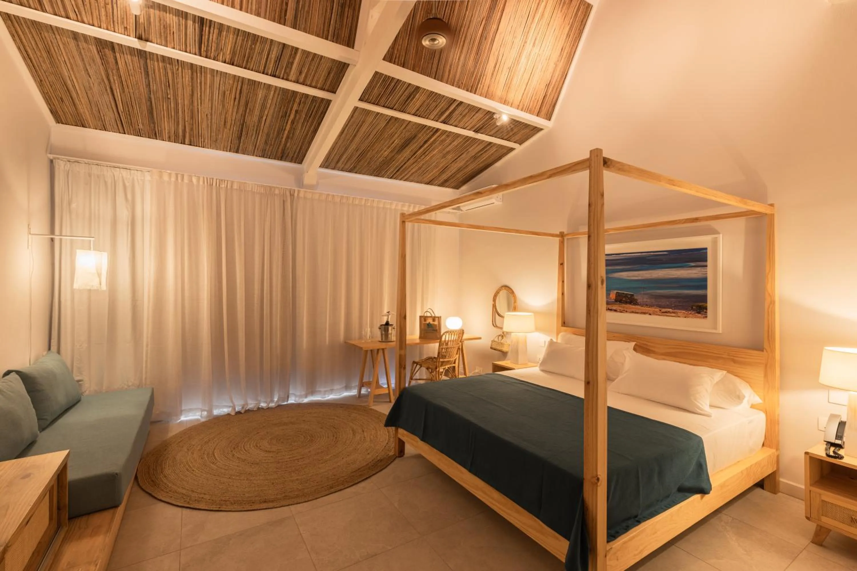 Balcony/Terrace, Bed in Cotton Bay Resort & Spa