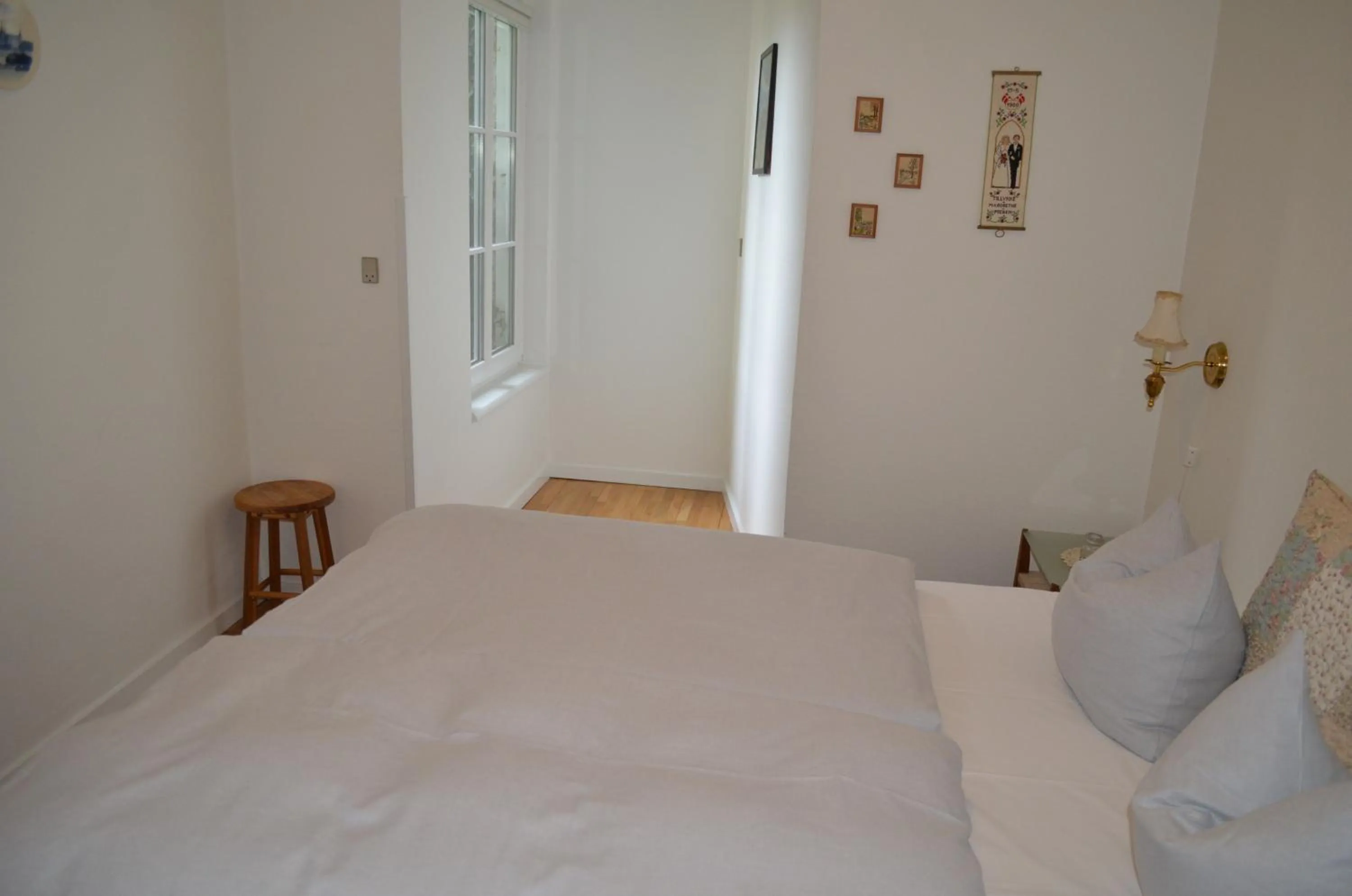 Bedroom, Bed in Naturperlen