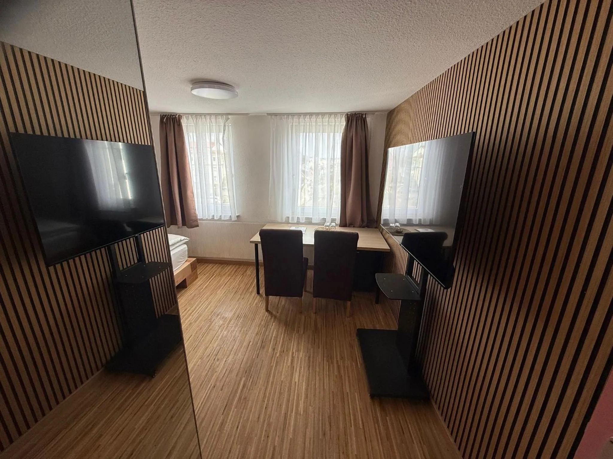 Hotel Schöne Aussicht renoviert