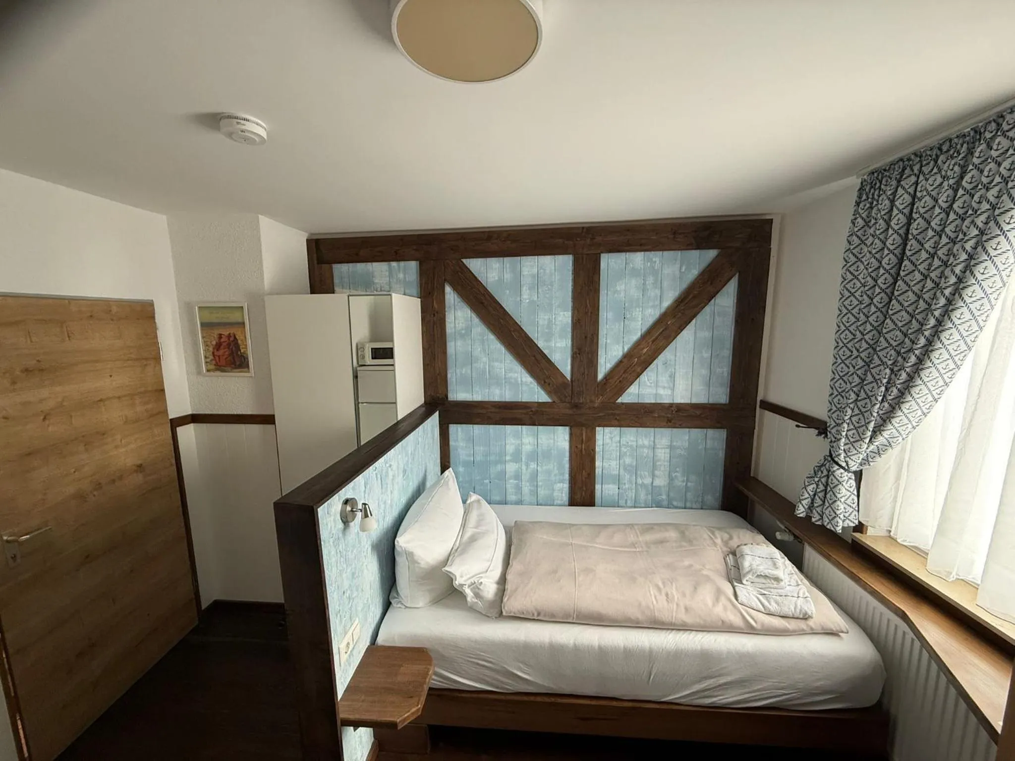 Bed in Hotel Schöne Aussicht renoviert