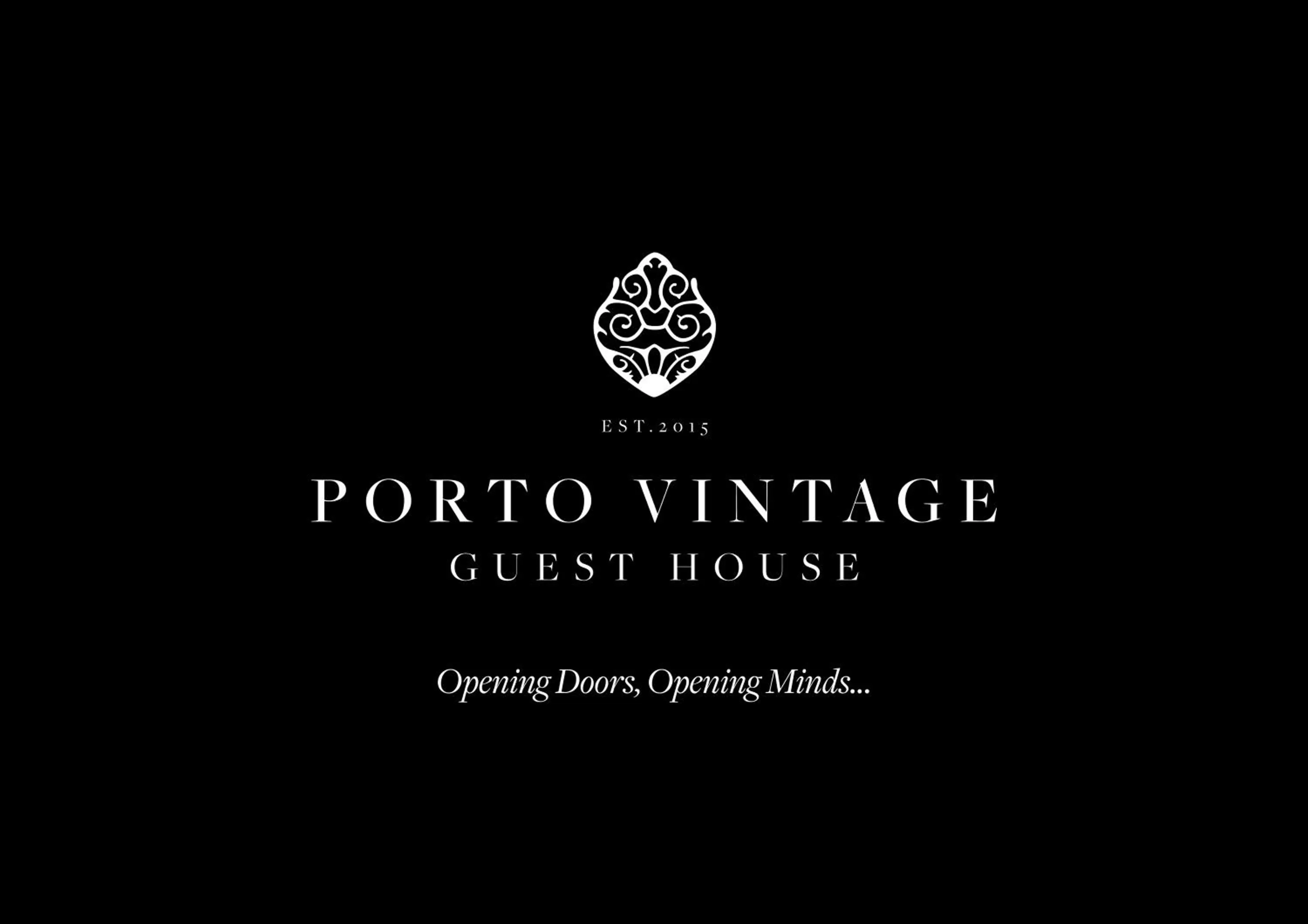 Property logo or sign in Porto Vintage Guesthouse