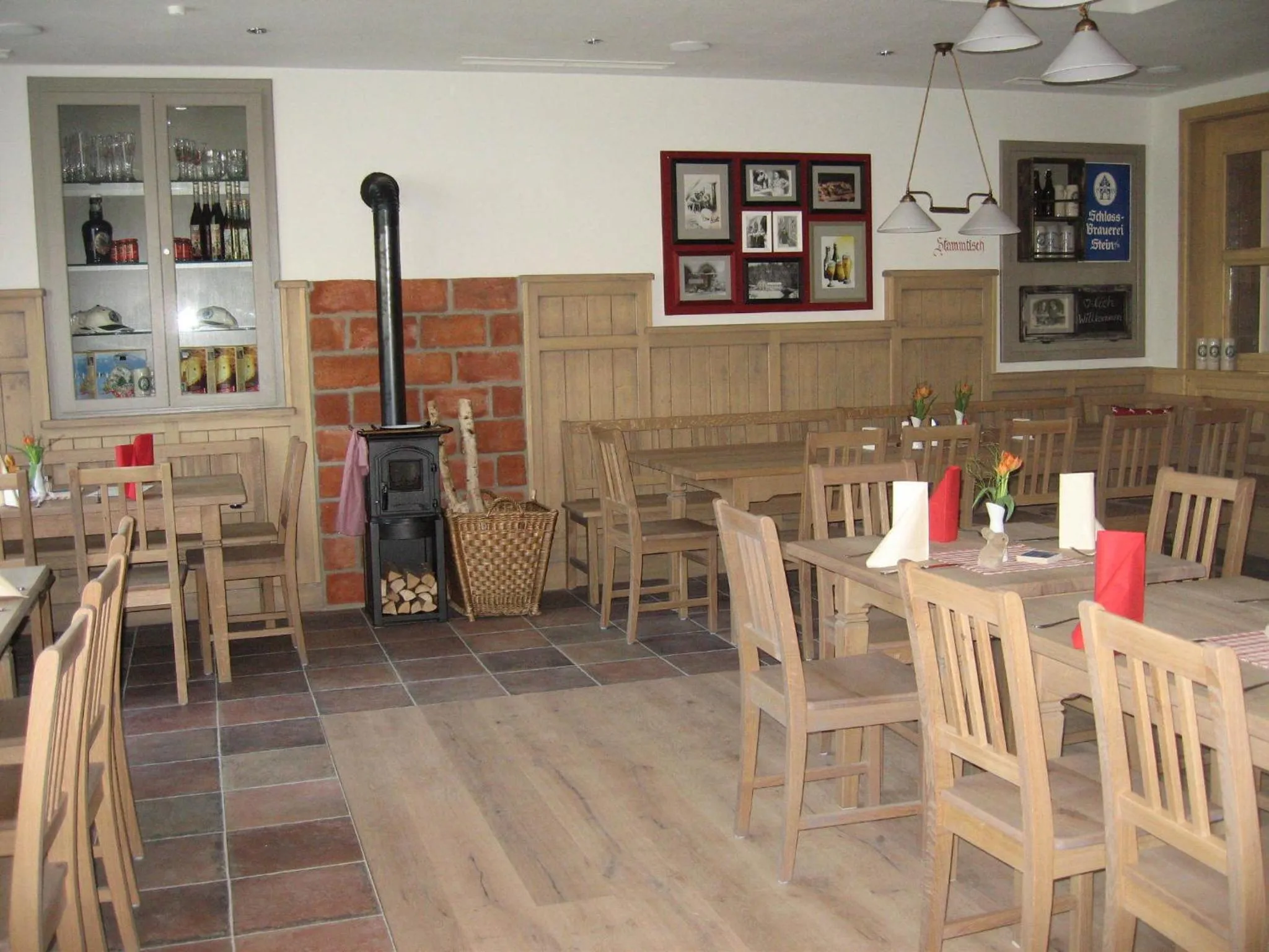 Restaurant/places to eat in Reischacher Hof