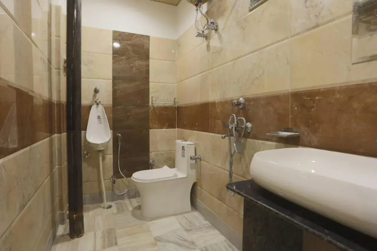 Holiday Out Hotel Holiday Out Hotel