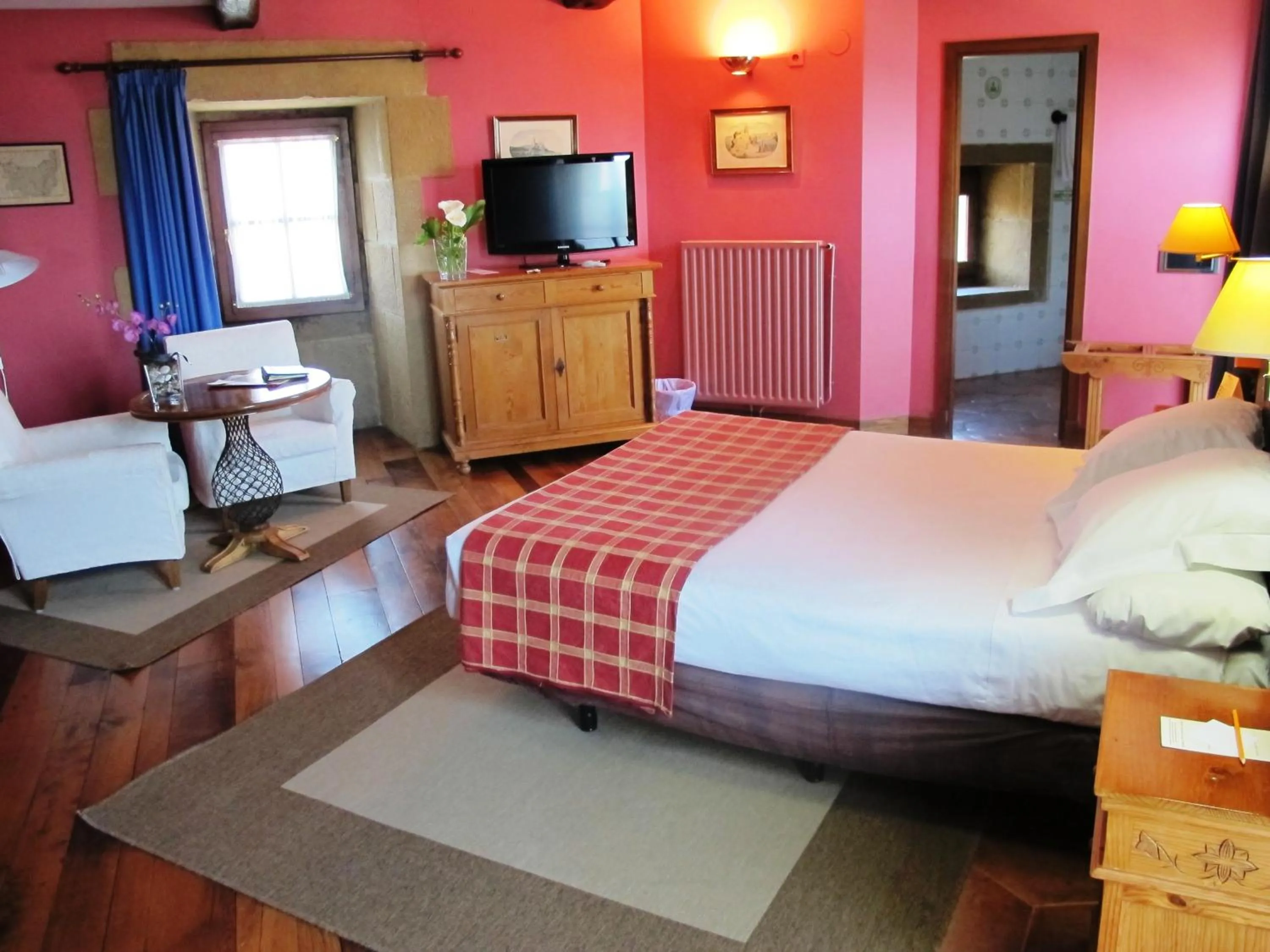 Photo of the whole room, Bed in Hotel Palacio Obispo