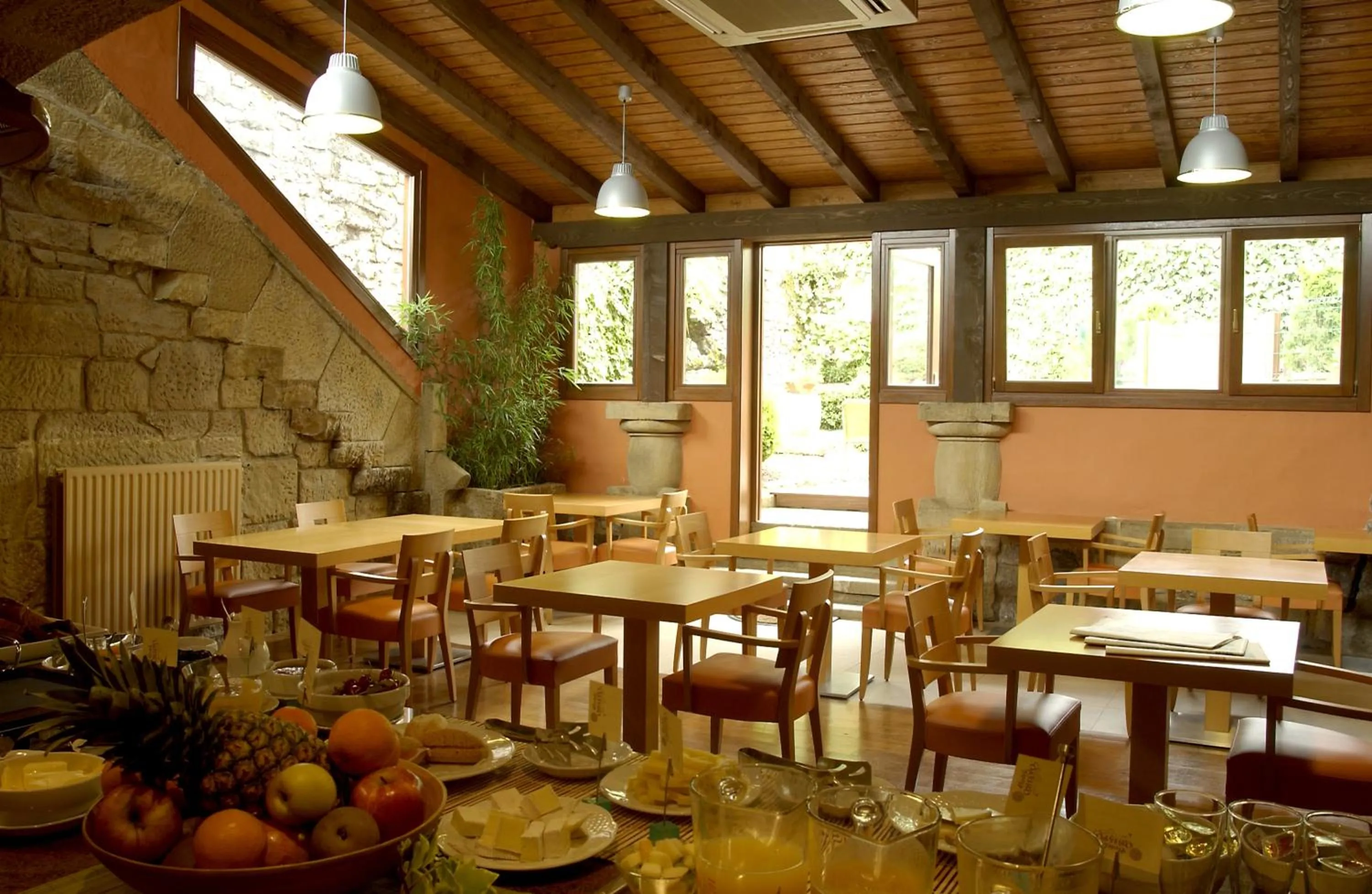 Restaurant/places to eat in Hotel Palacio Obispo