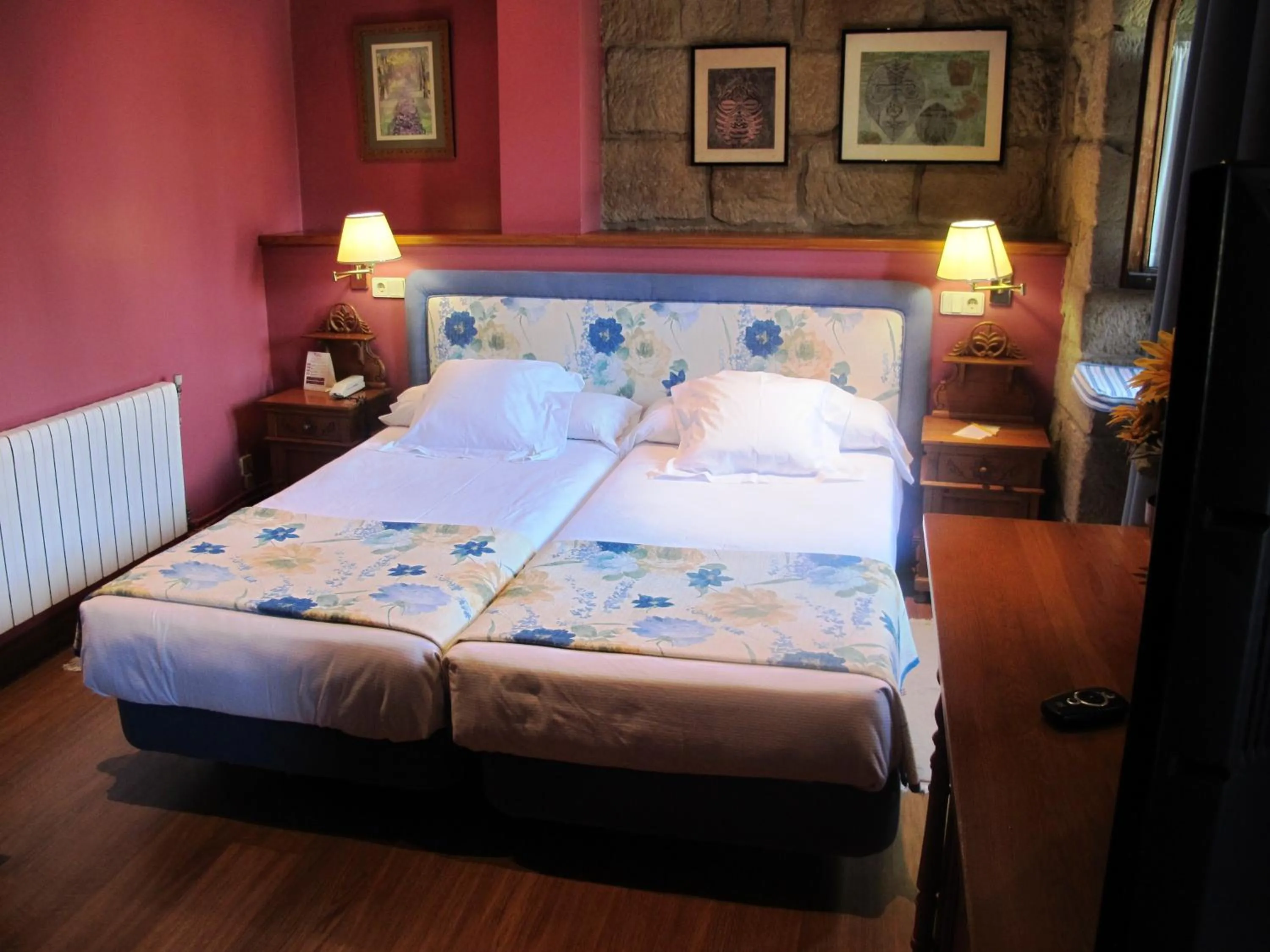 Photo of the whole room, Bed in Hotel Palacio Obispo
