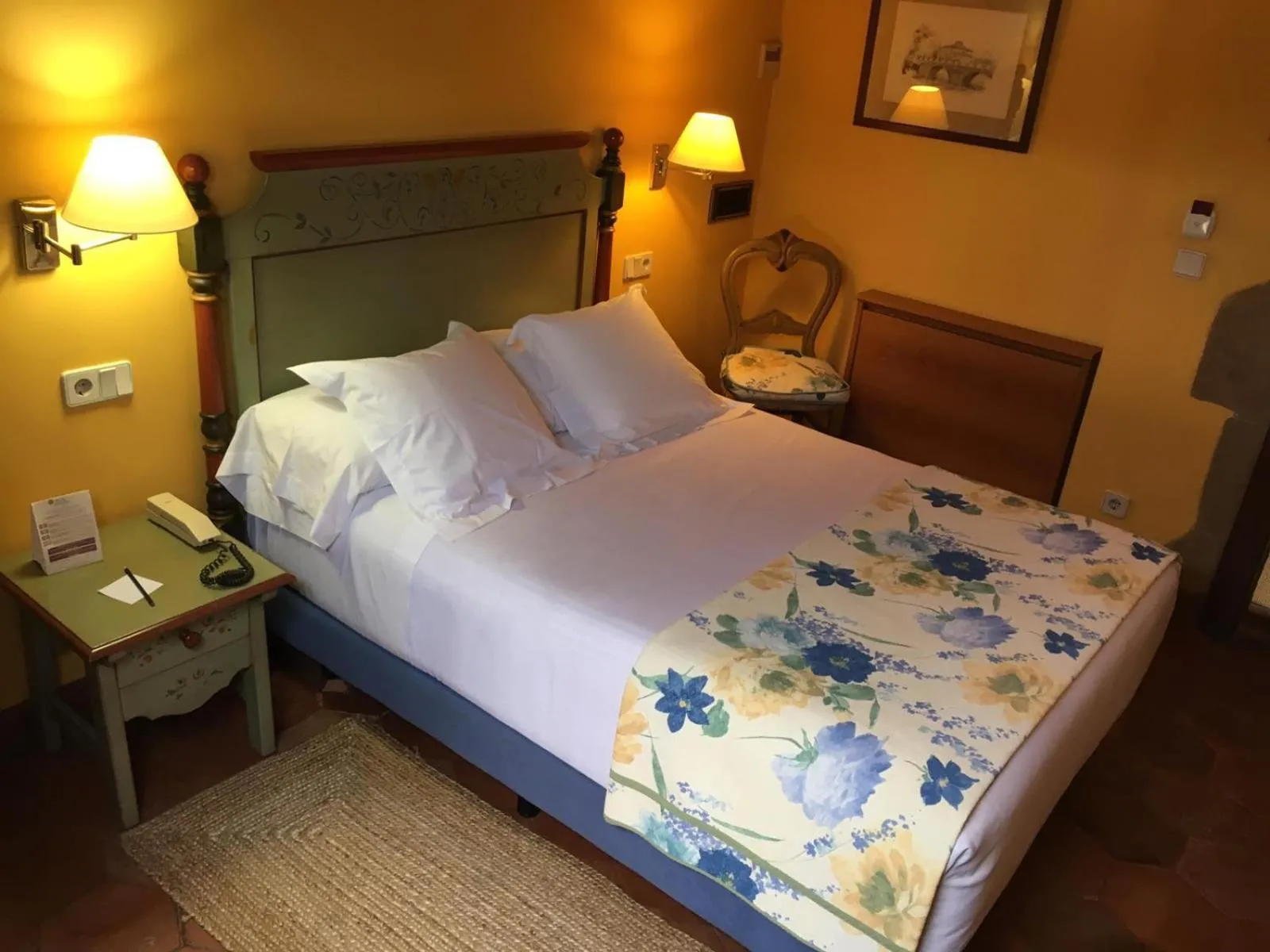 Photo of the whole room, Bed in Hotel Palacio Obispo