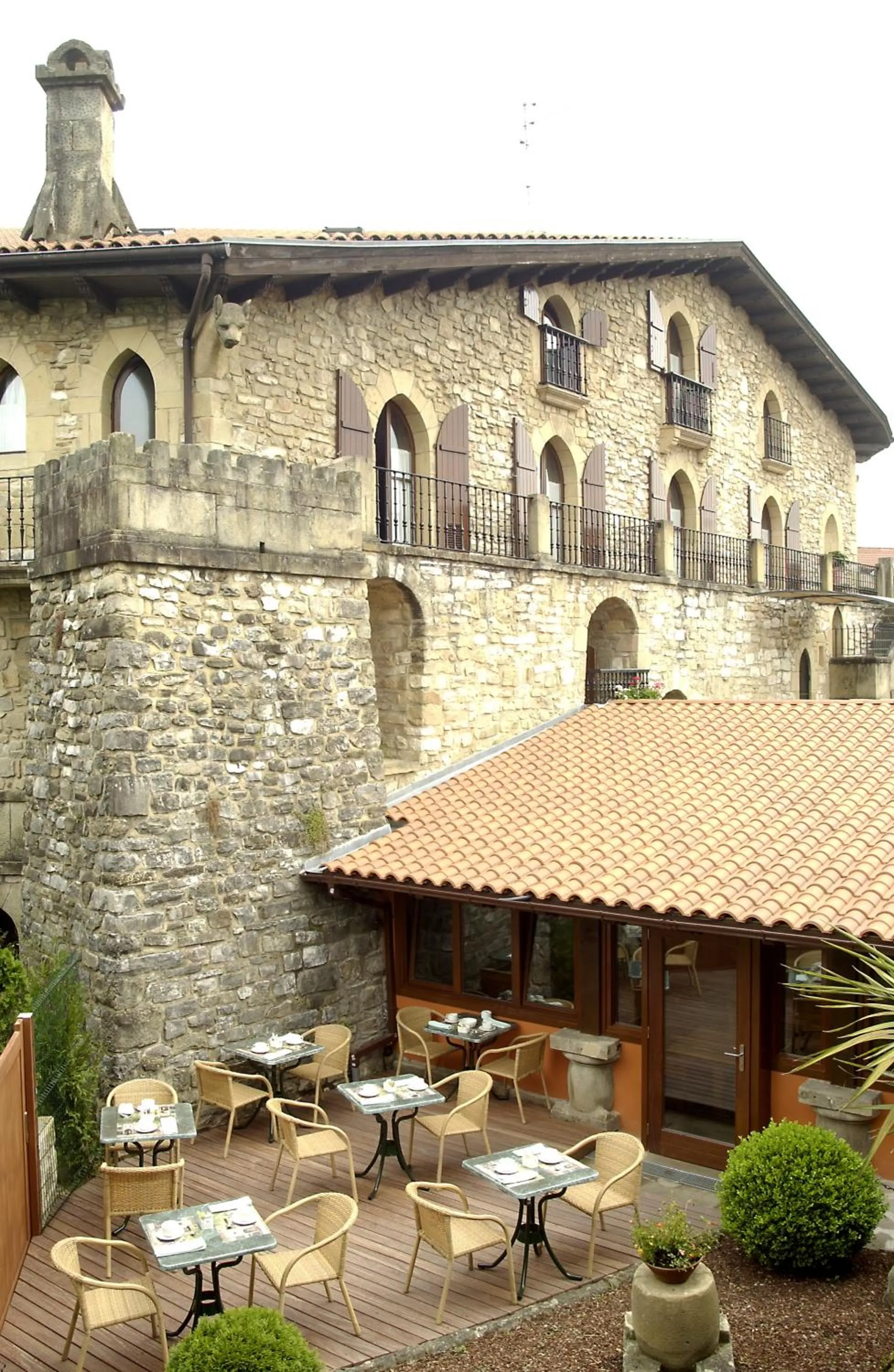 Facade/entrance in Hotel Palacio Obispo