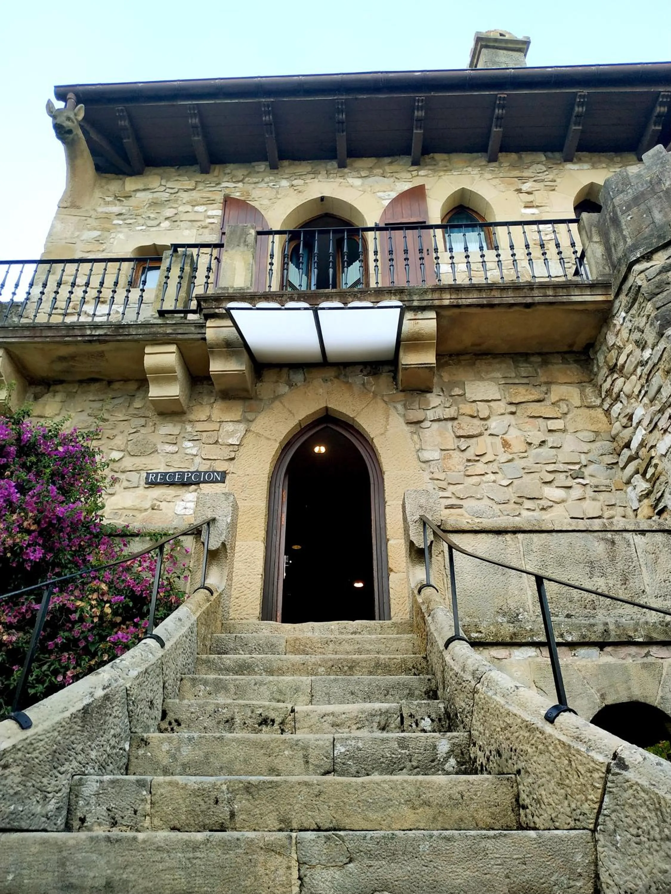 Facade/entrance in Hotel Palacio Obispo