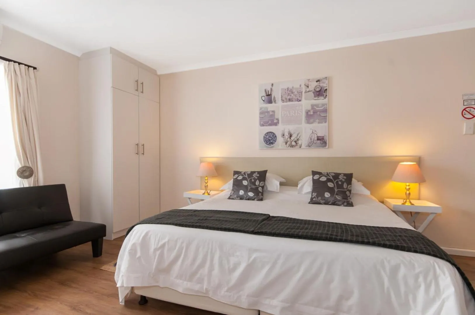 Bedroom, Bed in Millard Crescent Guest House